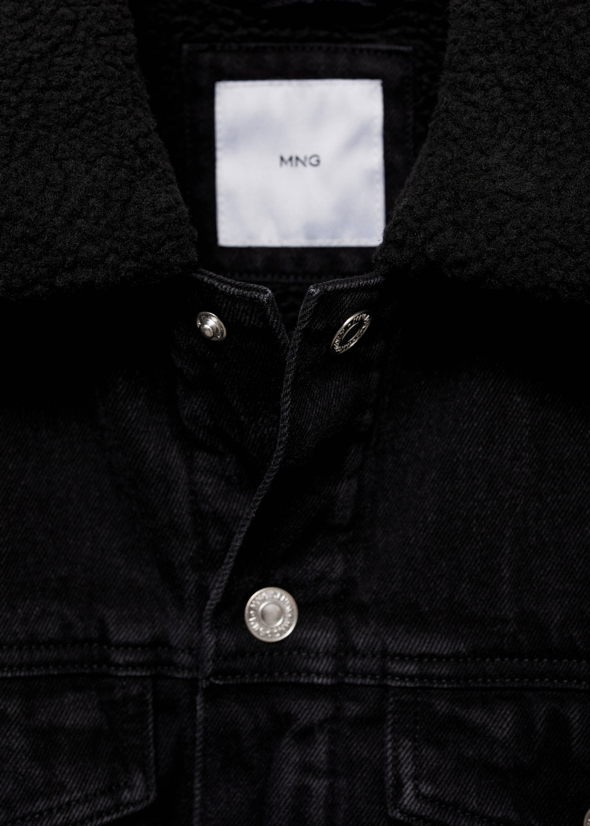 Denim jacket with fleece lining - Details of the article 8