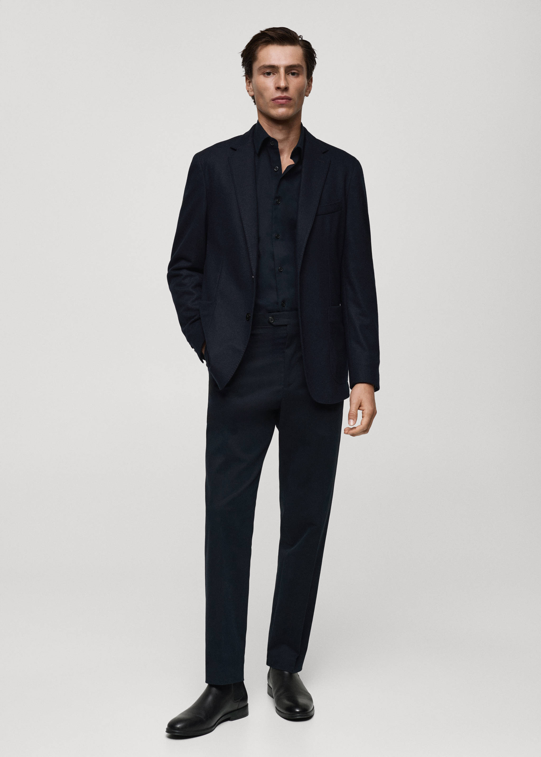 سترة مصممة من الصوف الخام - رؤية عامة