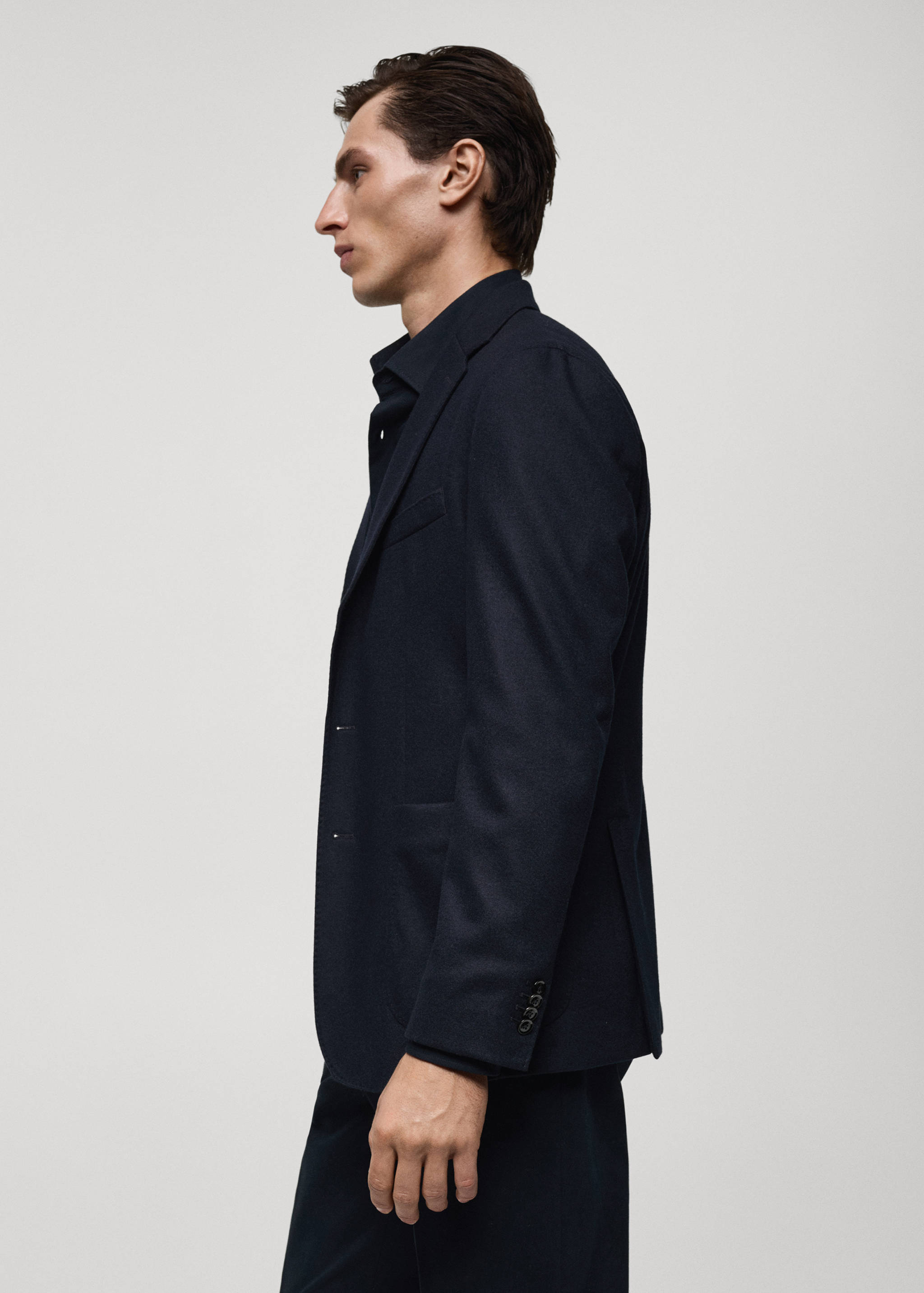 سترة مصممة من الصوف الخام - تفاصيل المنتج 2