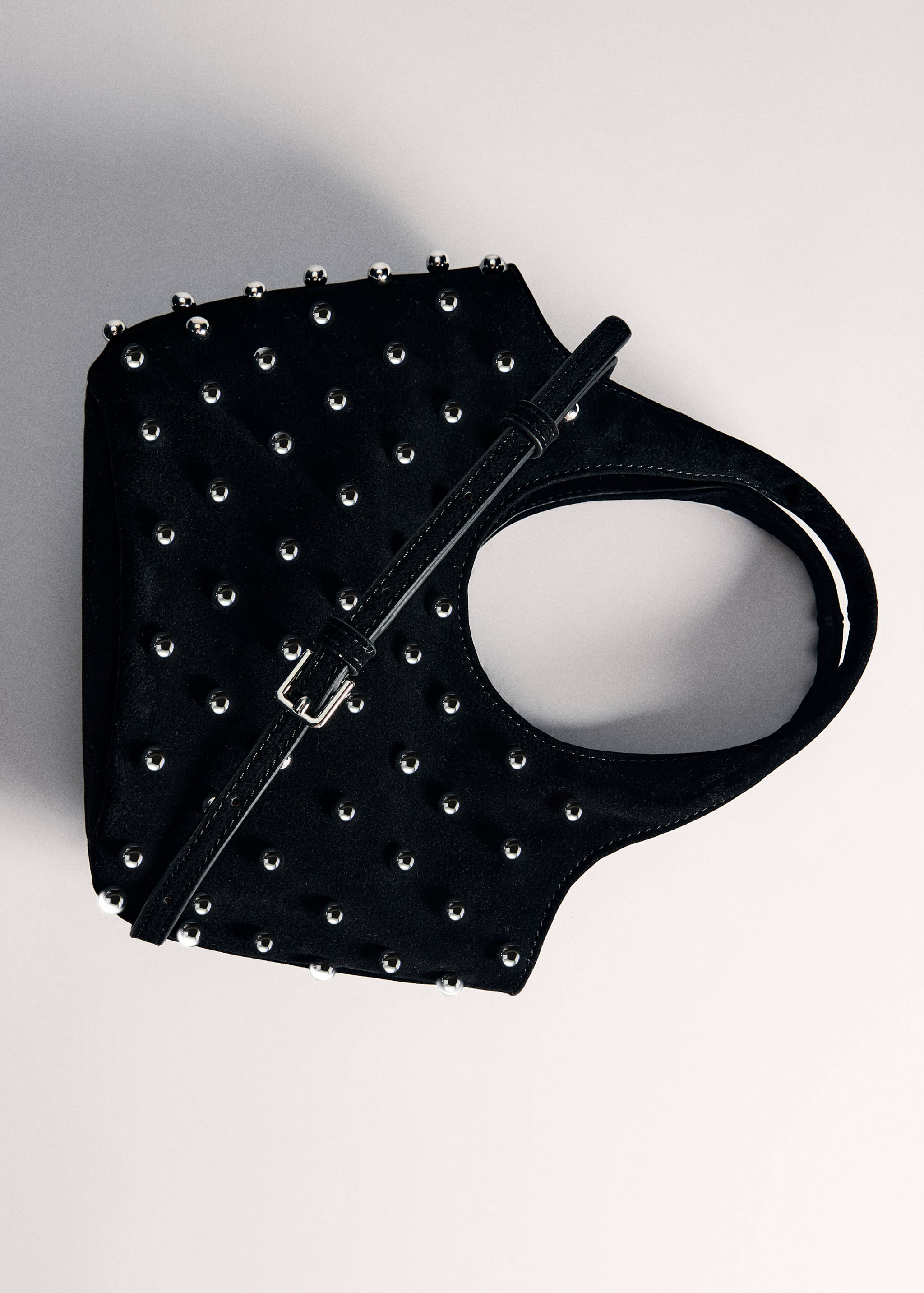 Handbag with decorative studs - Details of the article 5