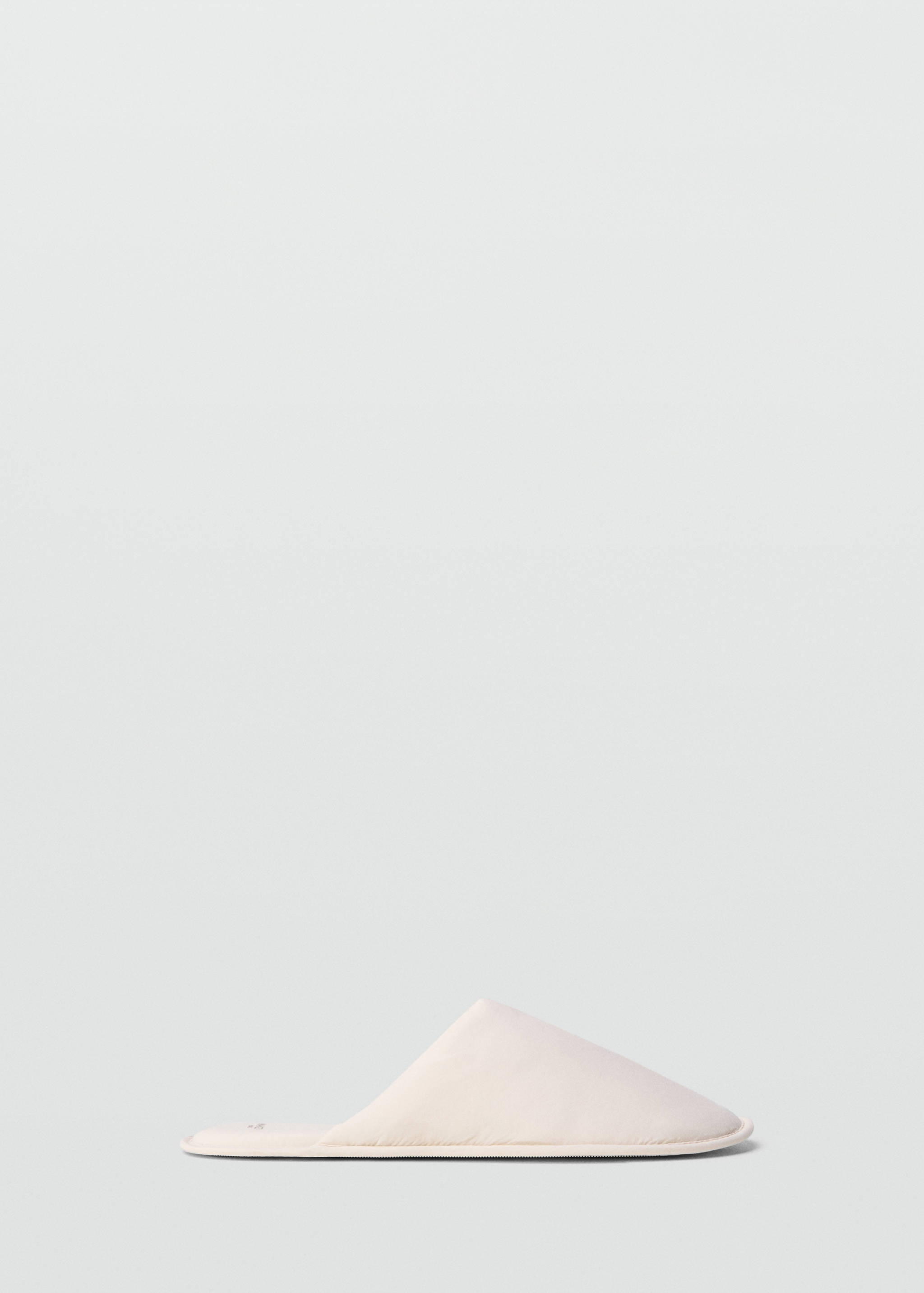 Padded slippers - Article without model