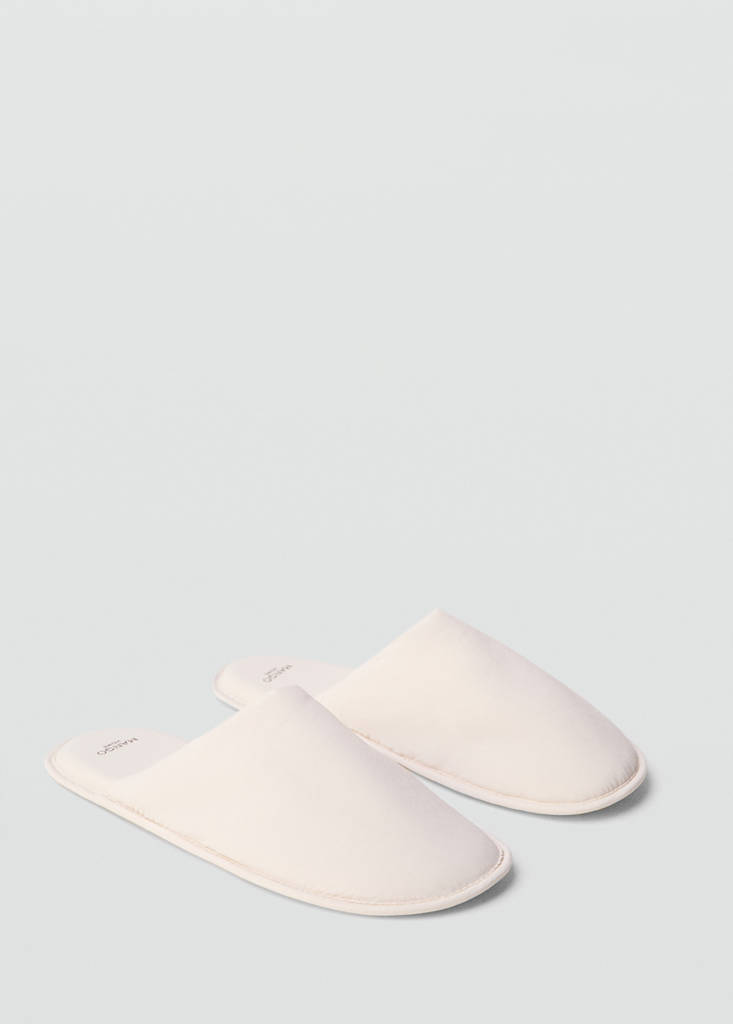 Padded slippers — Ecru