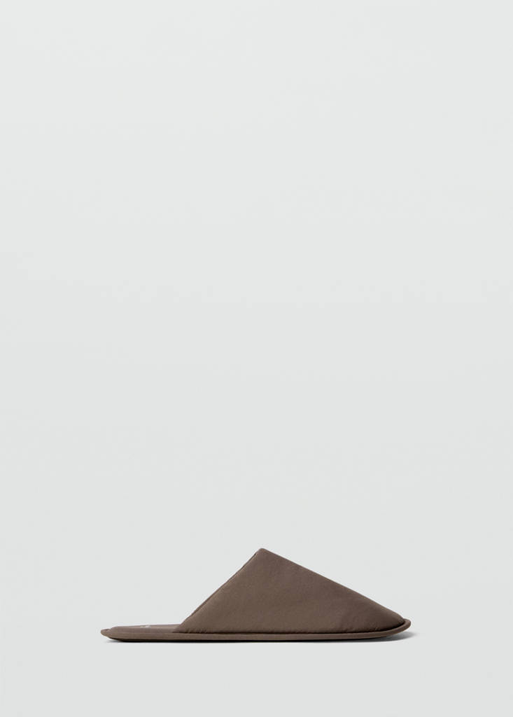 Padded slippers — Brown