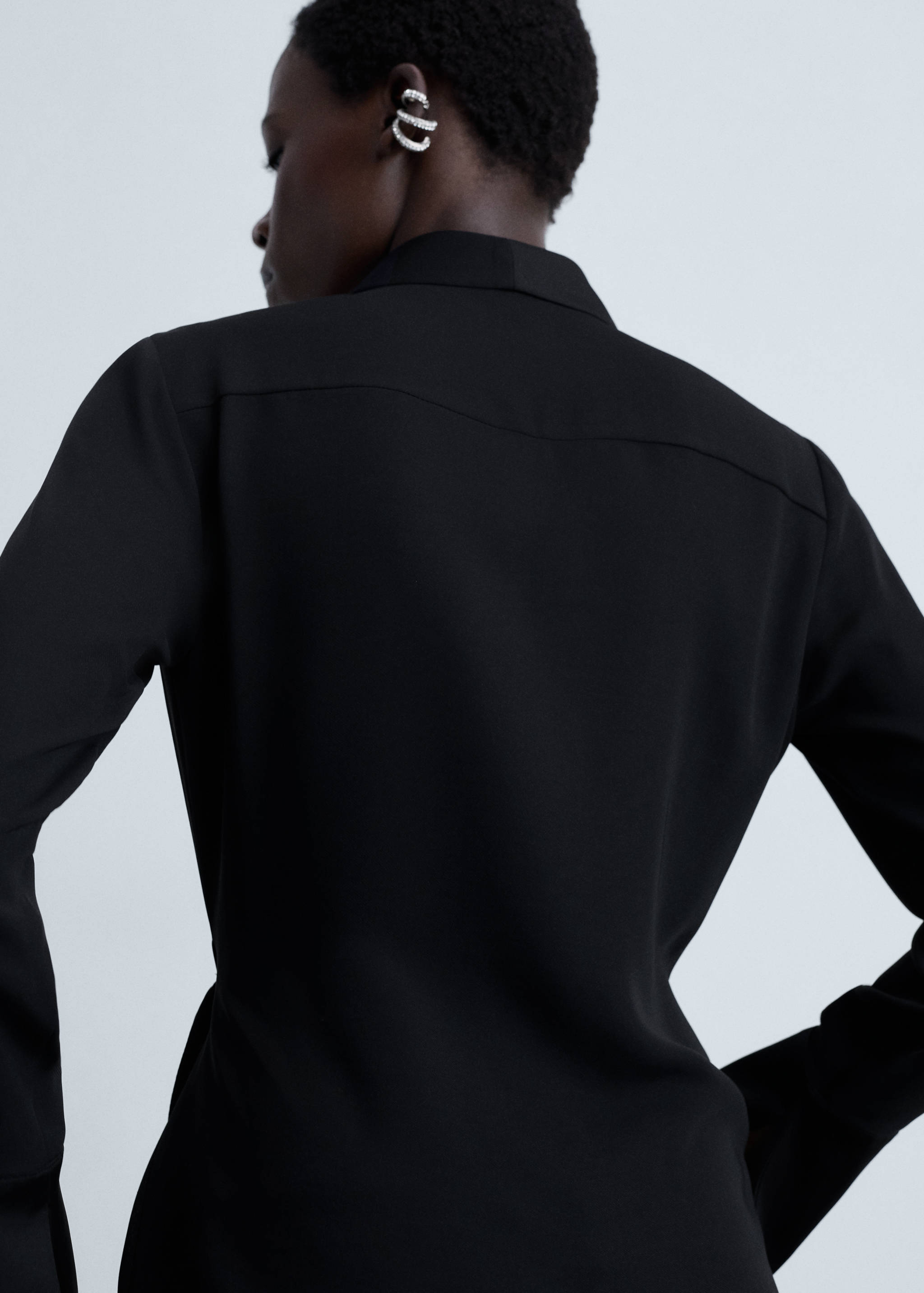 Blusa satinada lazo - Detalle del artículo 1