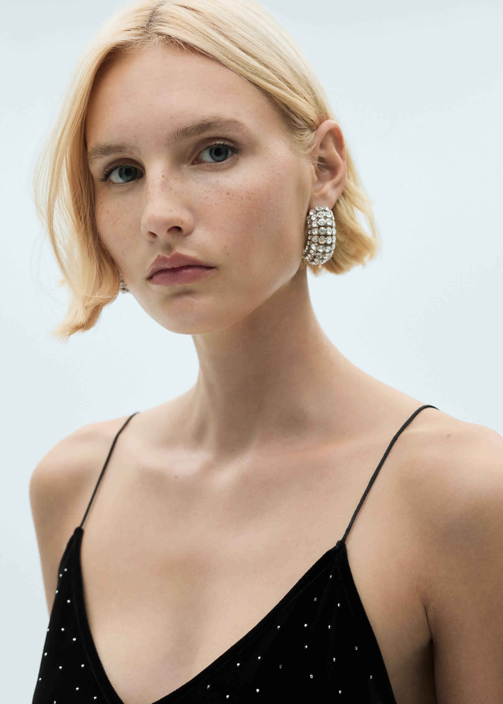 توب ستراس مخملي - تفاصيل المنتج 1