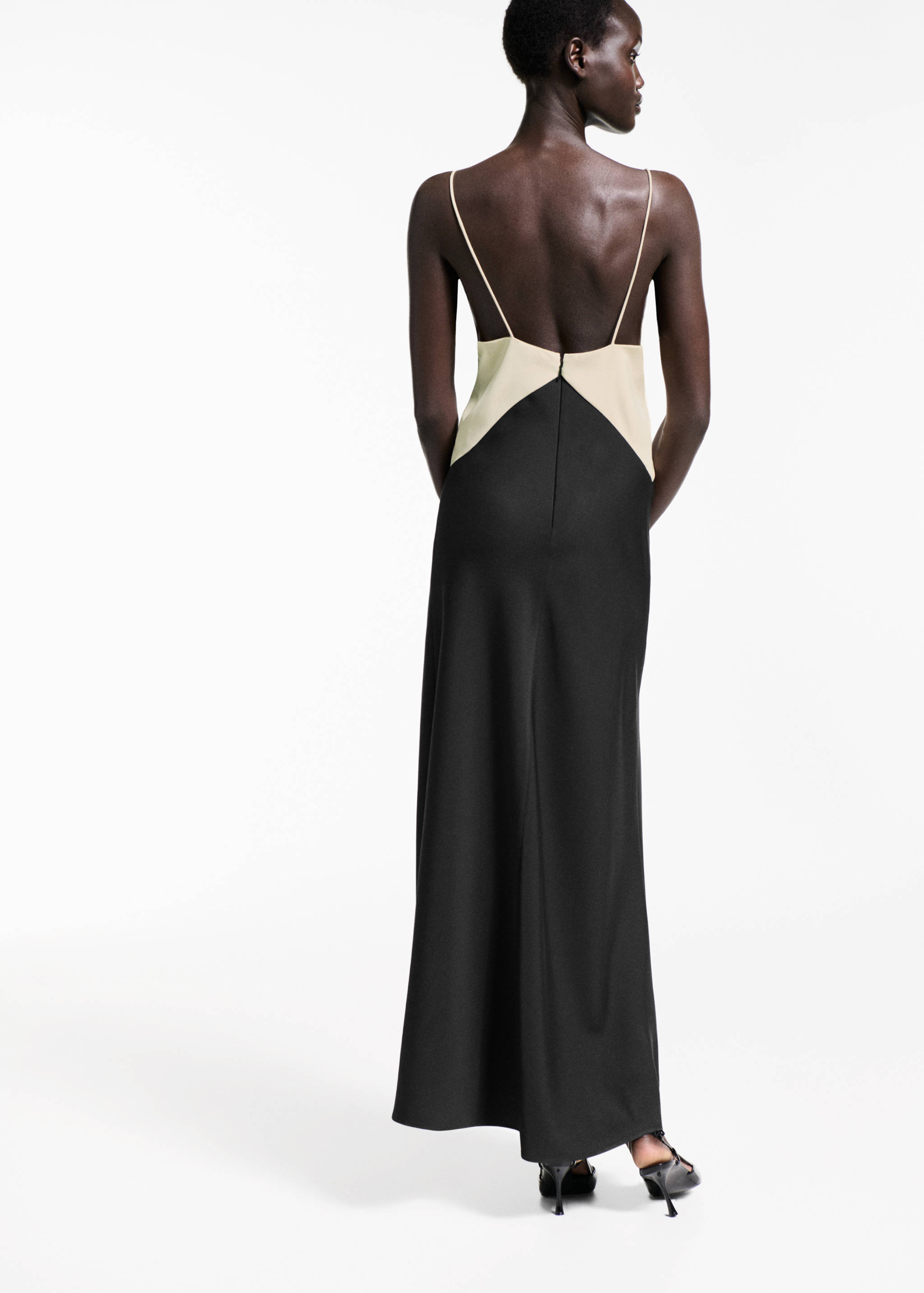 Robe style lingerie bicolore - Verso de l’article