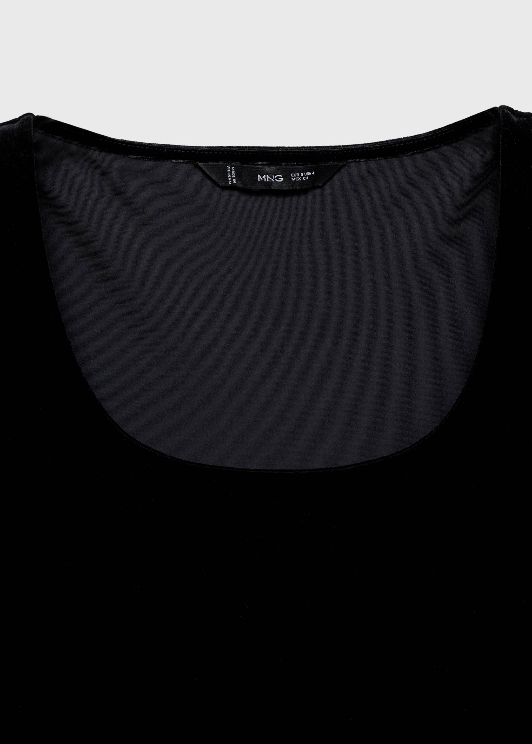 Velvet dress with low neck - Details of the article 0