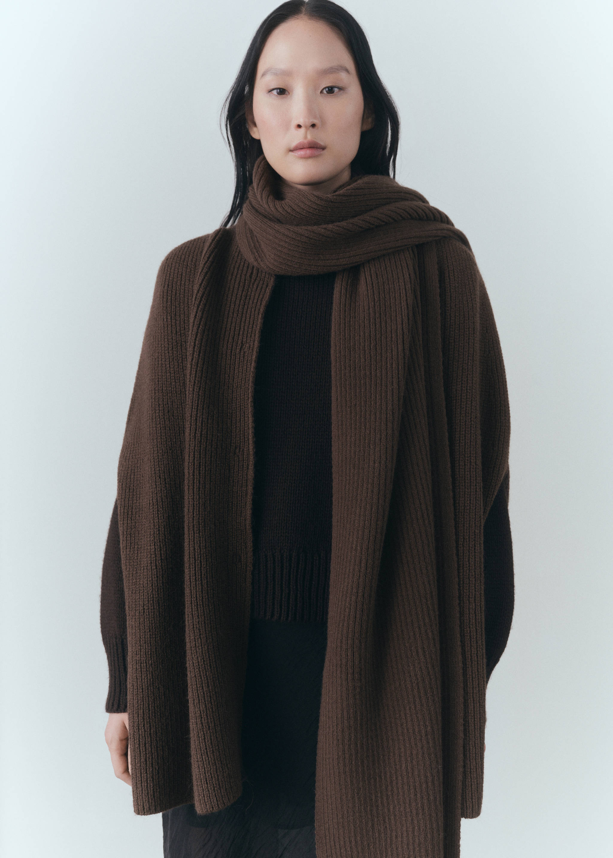 Cape scarf buttons - Details of the article 2