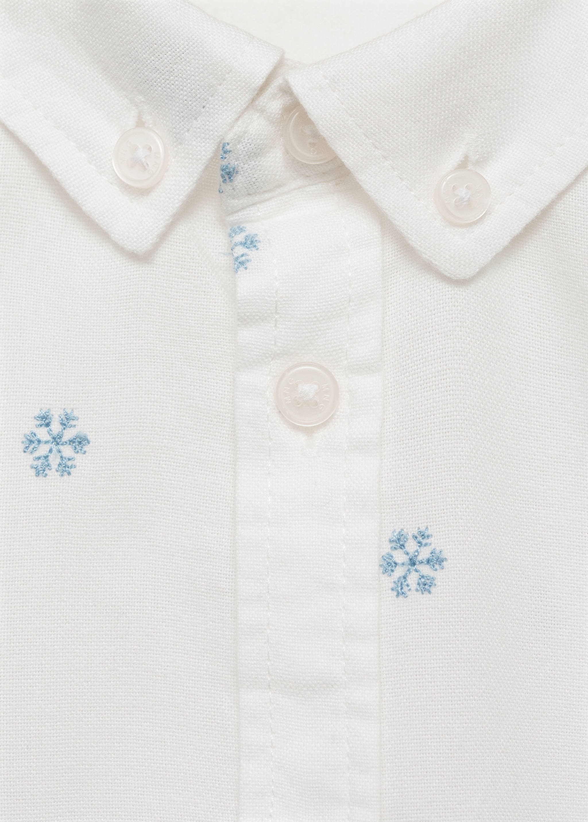 Embroidered detail shirt - Details of the article 8