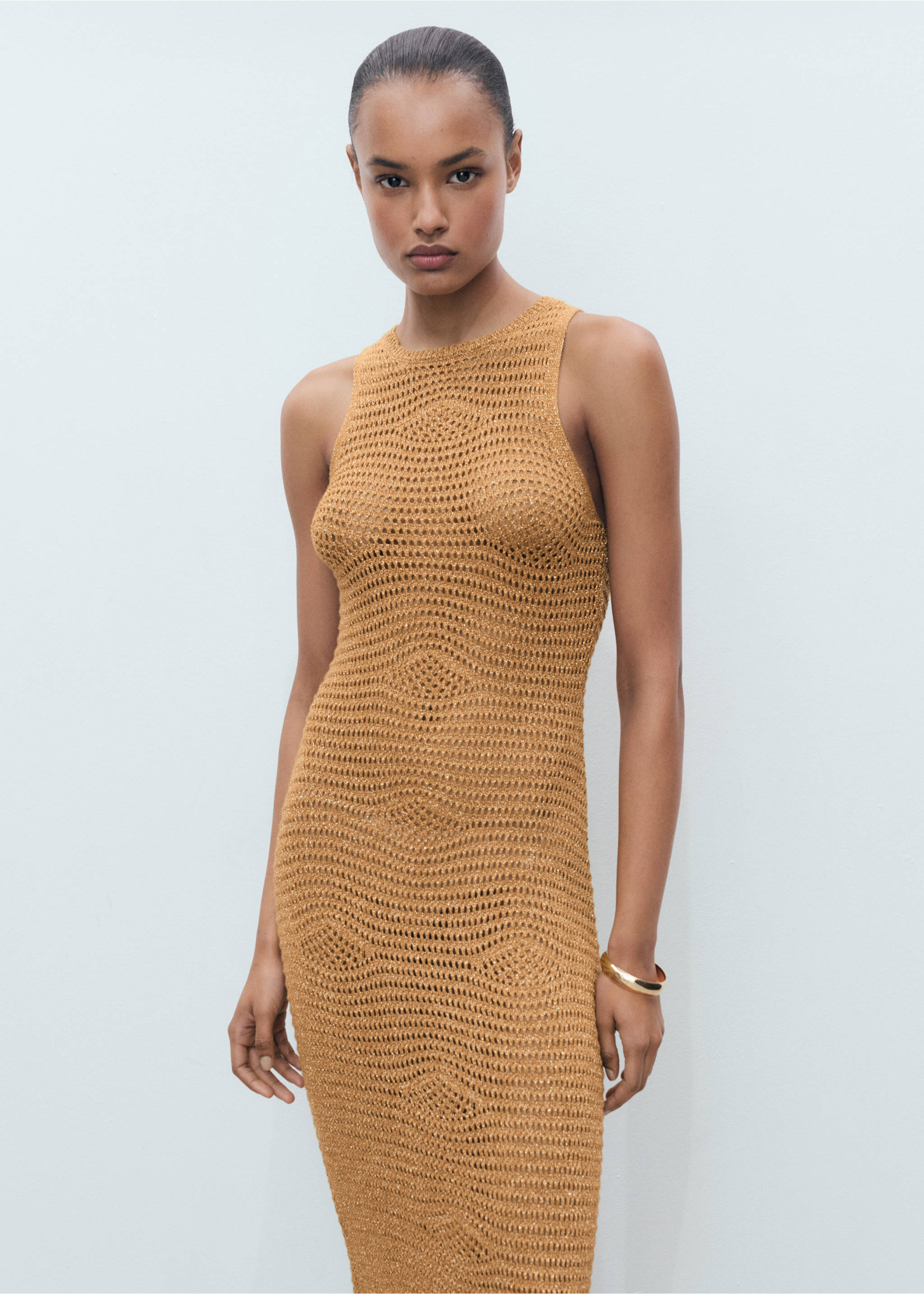 Long lurex crochet dress - Medium plane, Gold. Ref: 77060341-00.