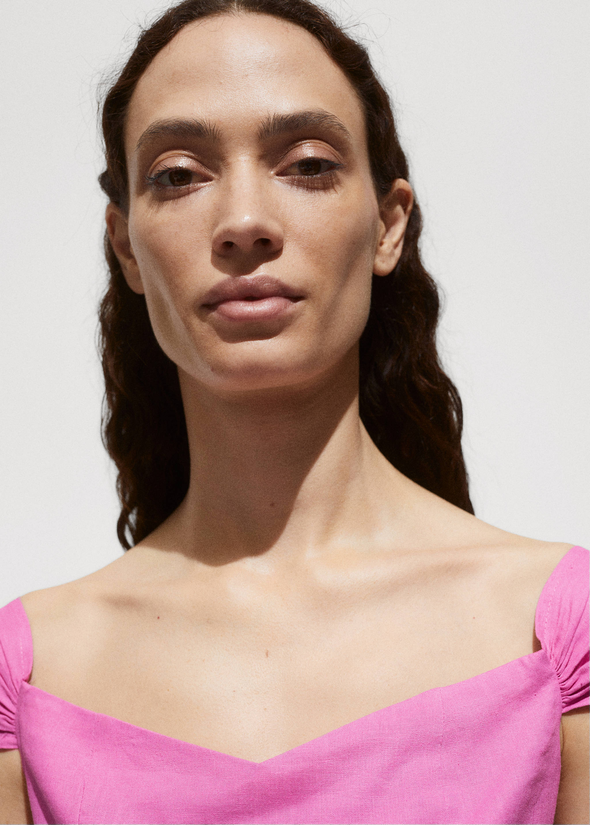 Boat-neck linen dress - Details of the article 1