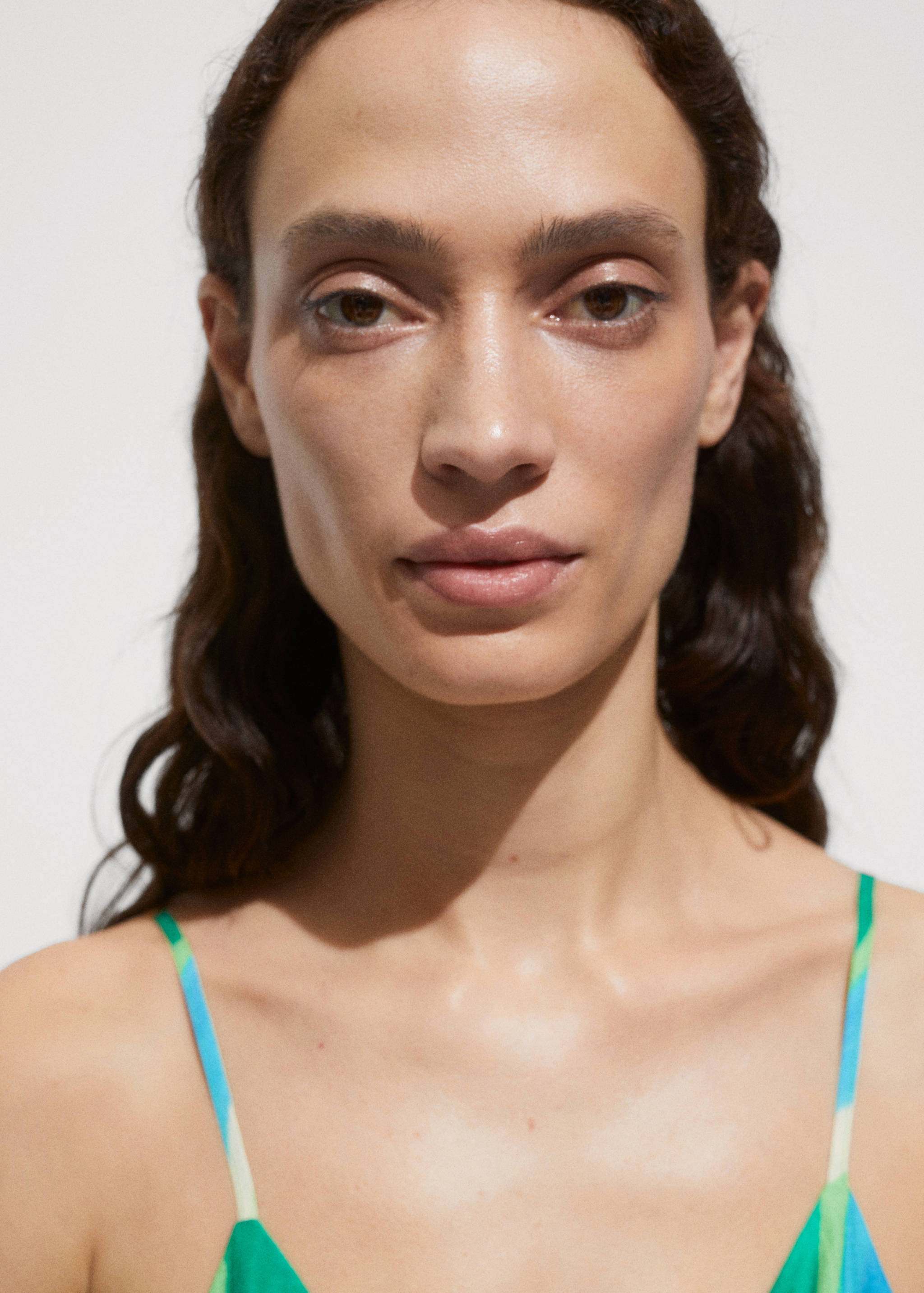 Nabrani kombinezon s prorezima i printom - Detalji artikla 1