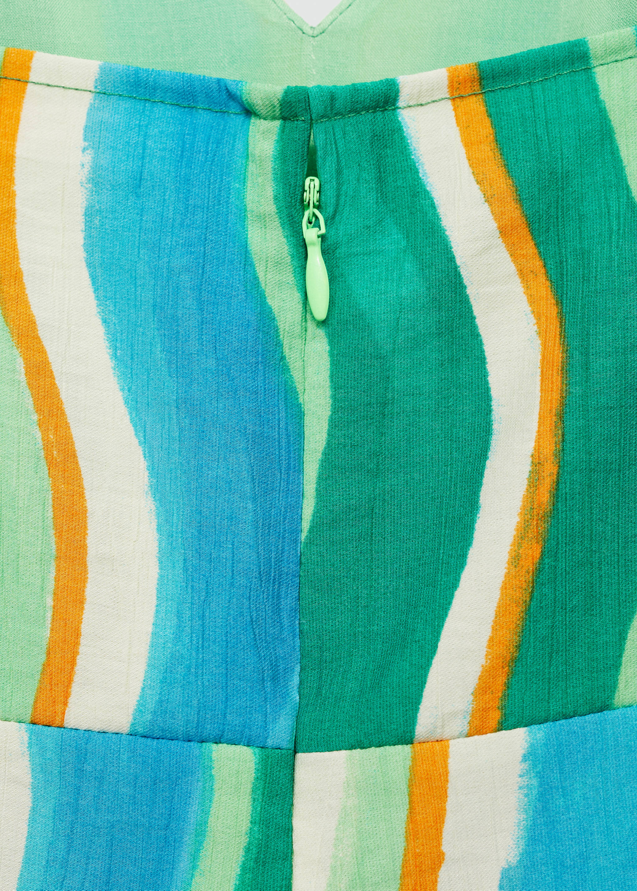 Nabrani kombinezon s prorezima i printom - Detalji artikla 0