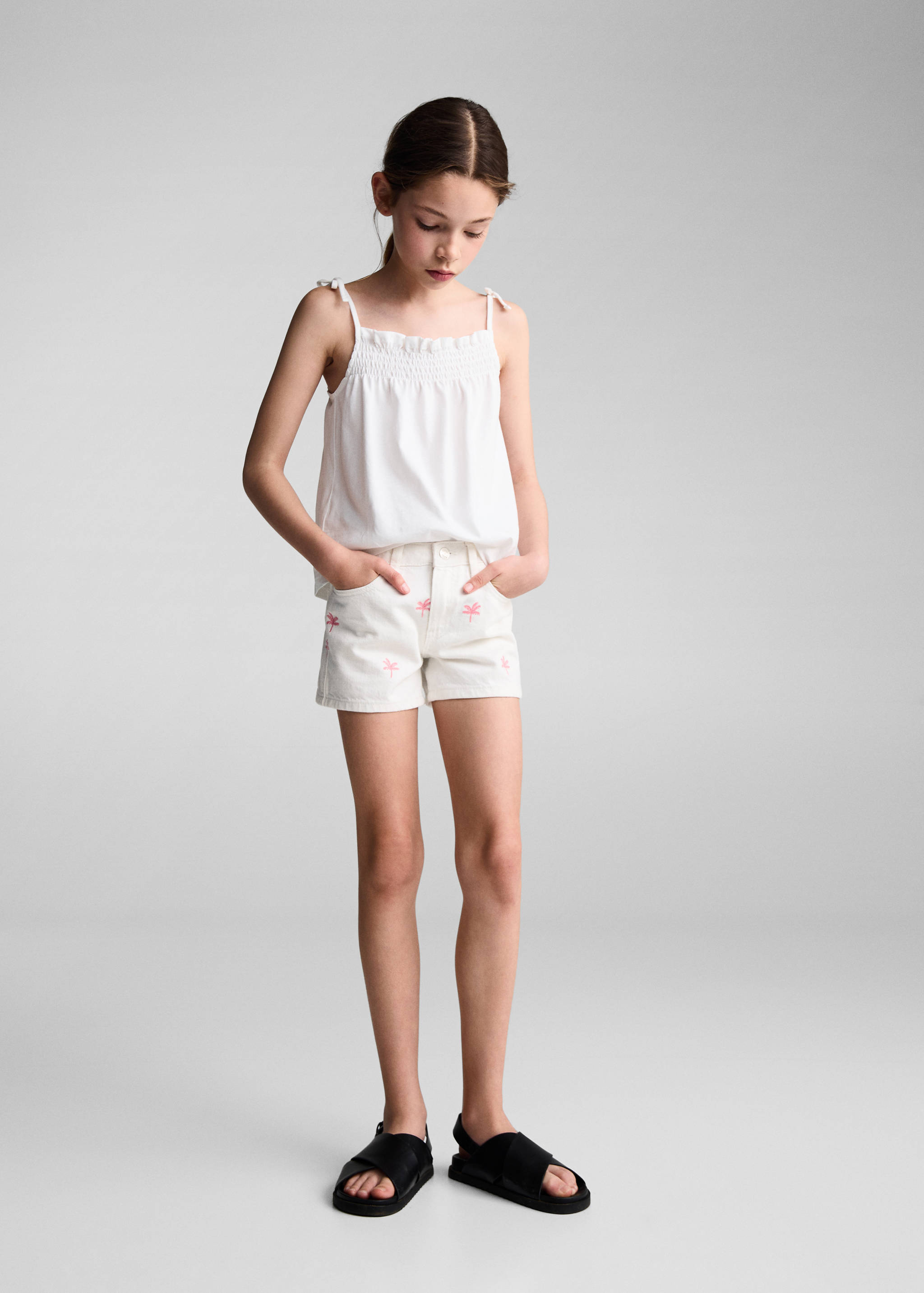 Embroidered cotton shorts - General plane