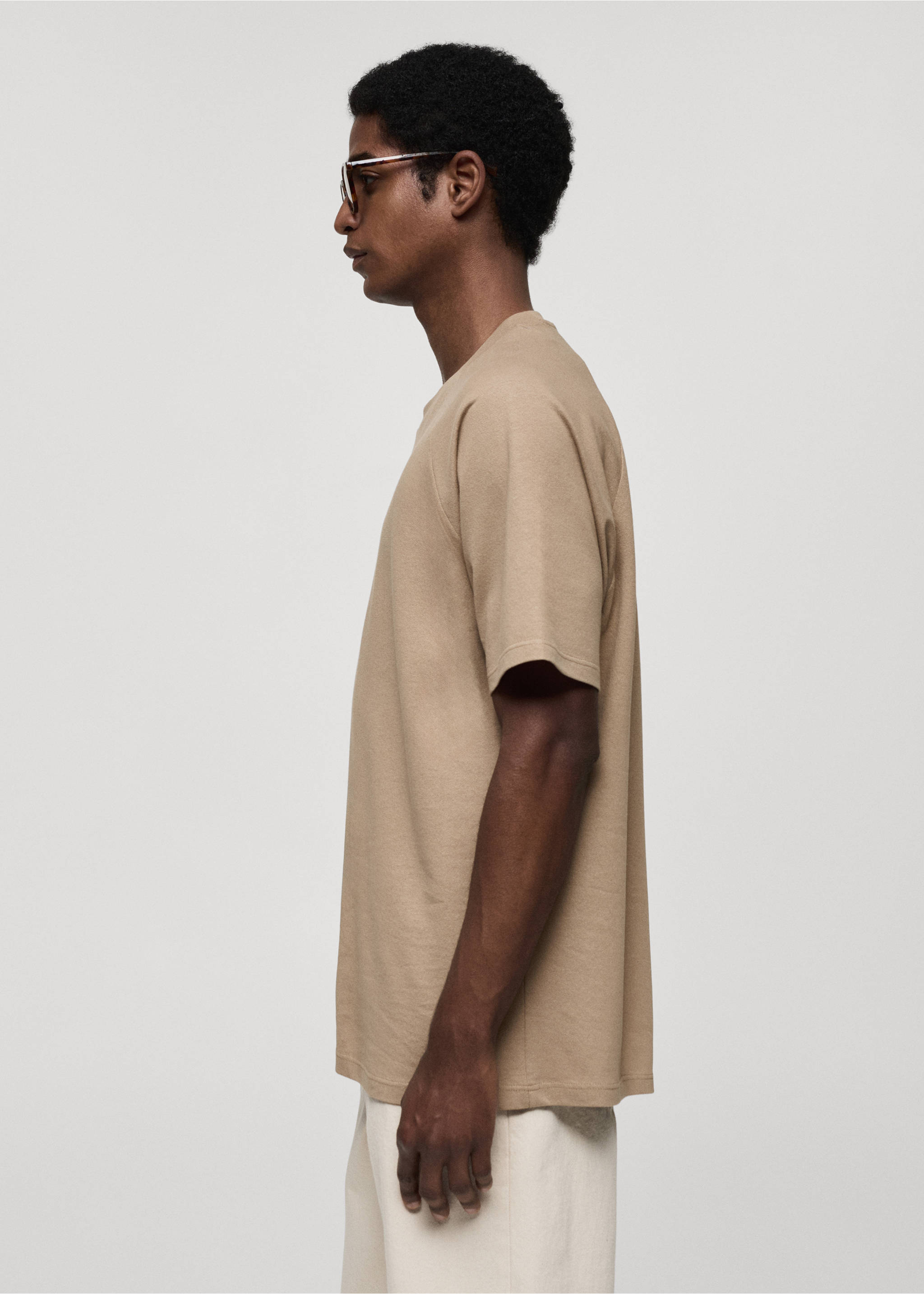 Beige short-sleeved t-shirt with a crew neck and relaxed fit., Beige. Ref: 77060356-00.