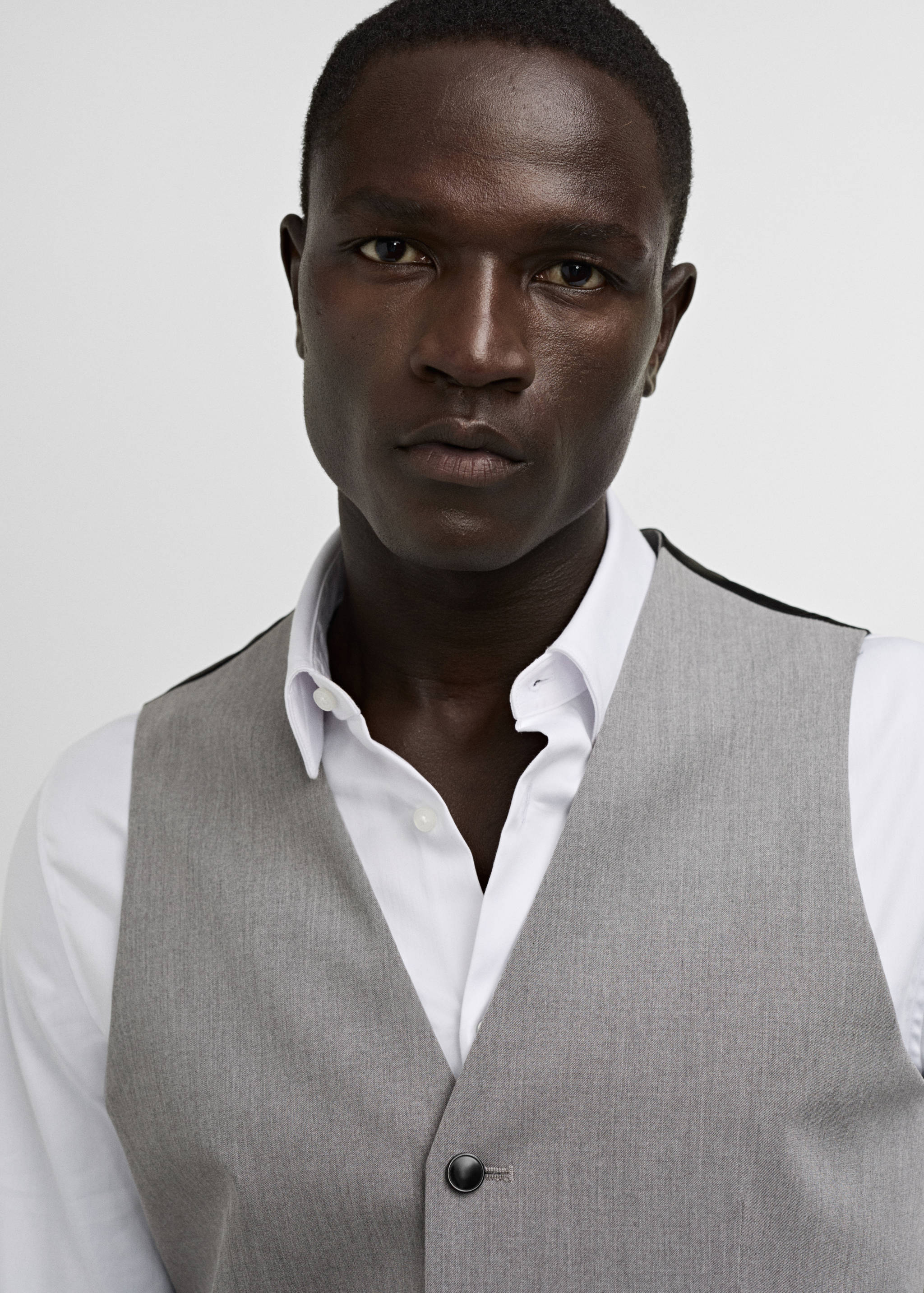 Super slim-fit stretch-fabric suit waistcoat - Details of the article 1