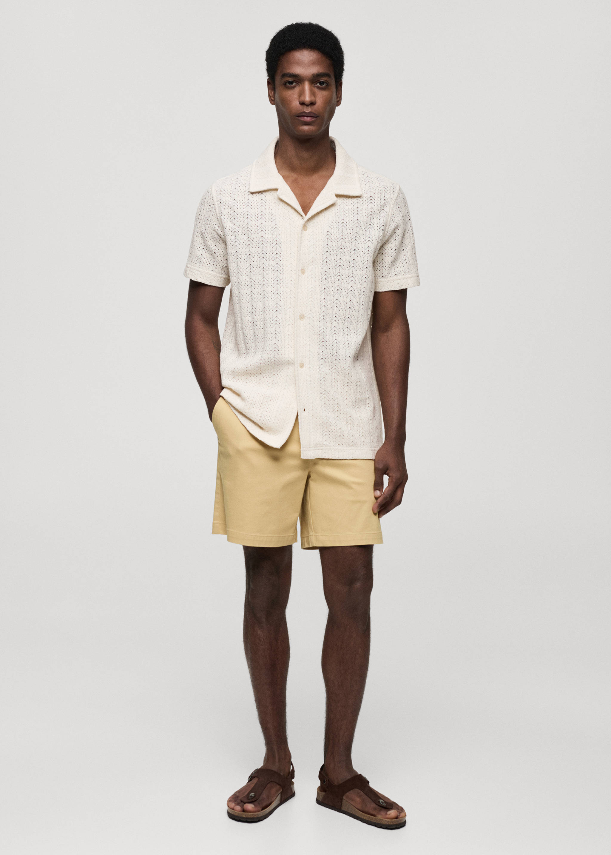 Camisa punto crochet - Plano general