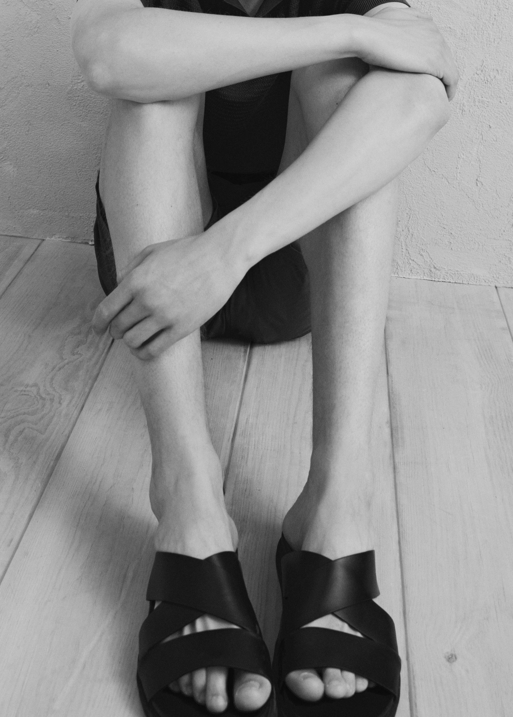 Sandales brides croisées 100 % cuir - Détail de l'article 9