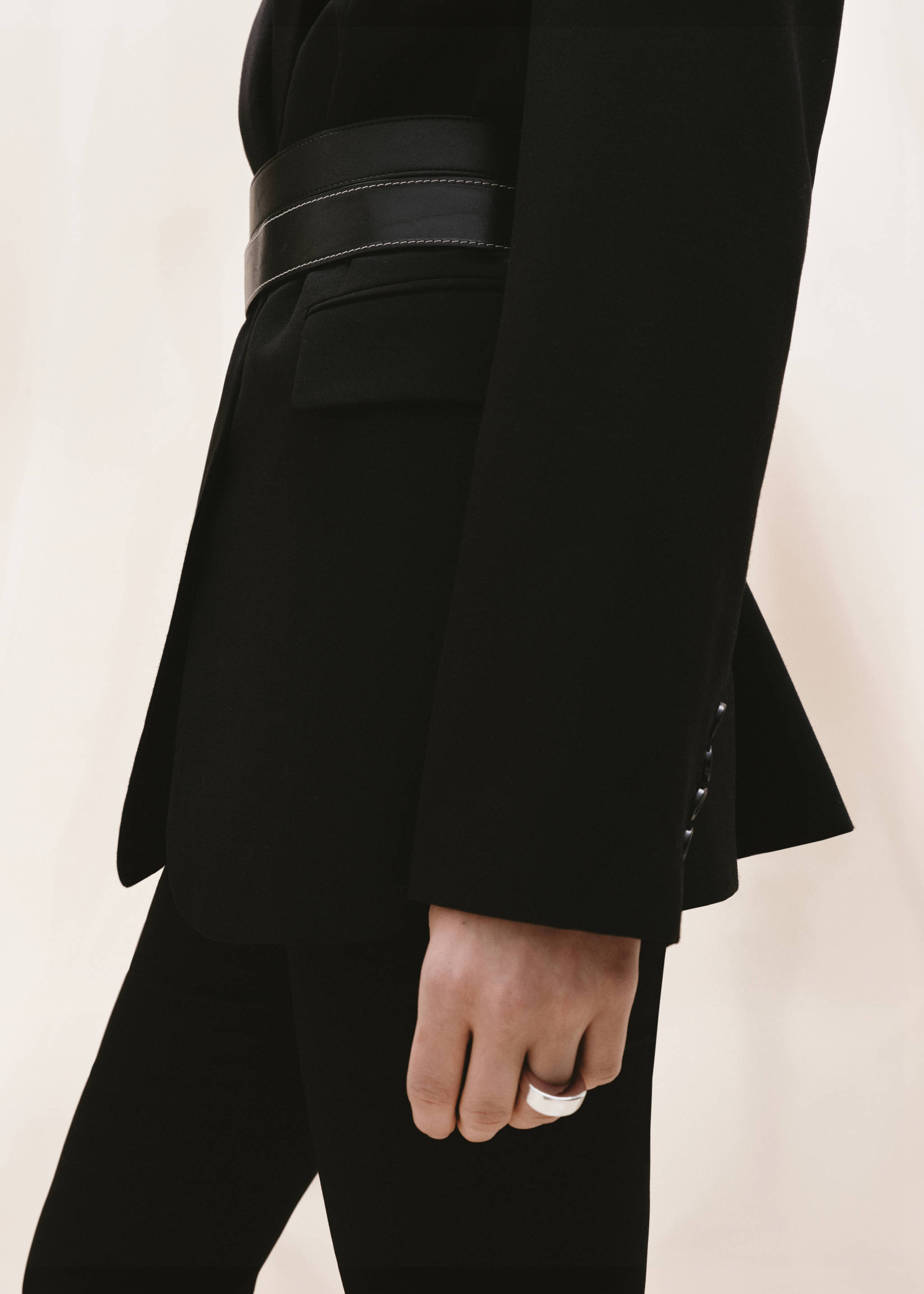 Pantalón pitillo crop - Detalle del artículo 6