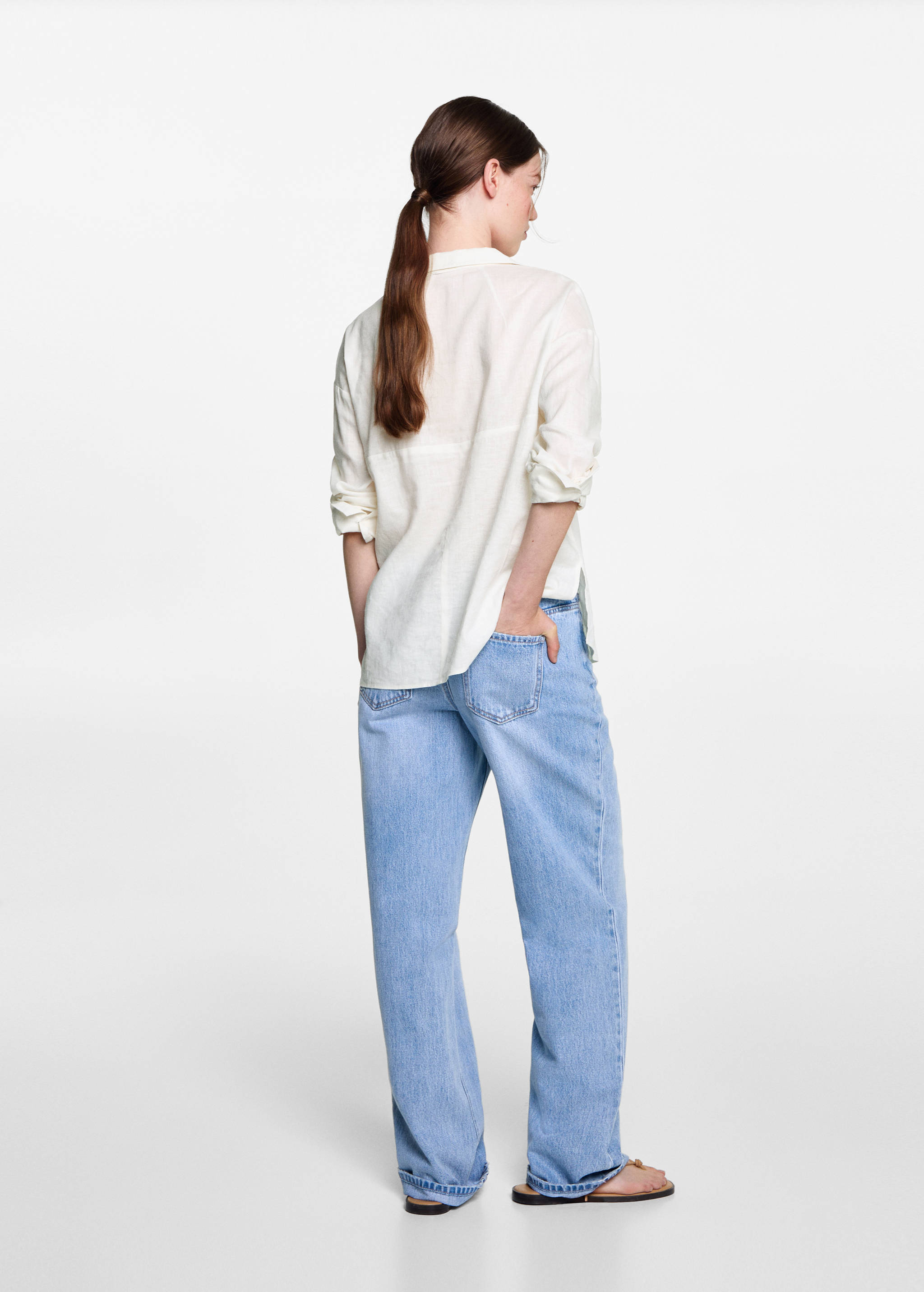 Camisa regular fit lino - Reverso del artículo