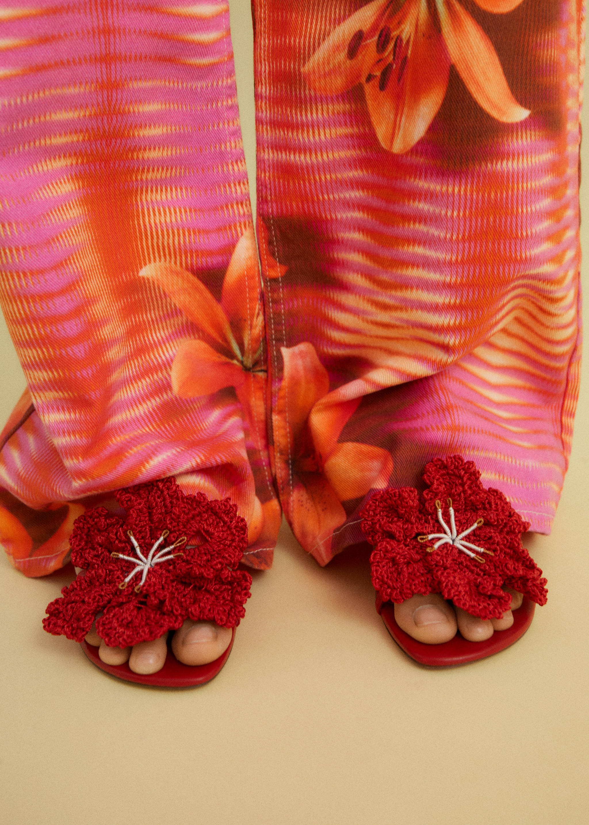 Sandales cuir talon fleur - Plan général