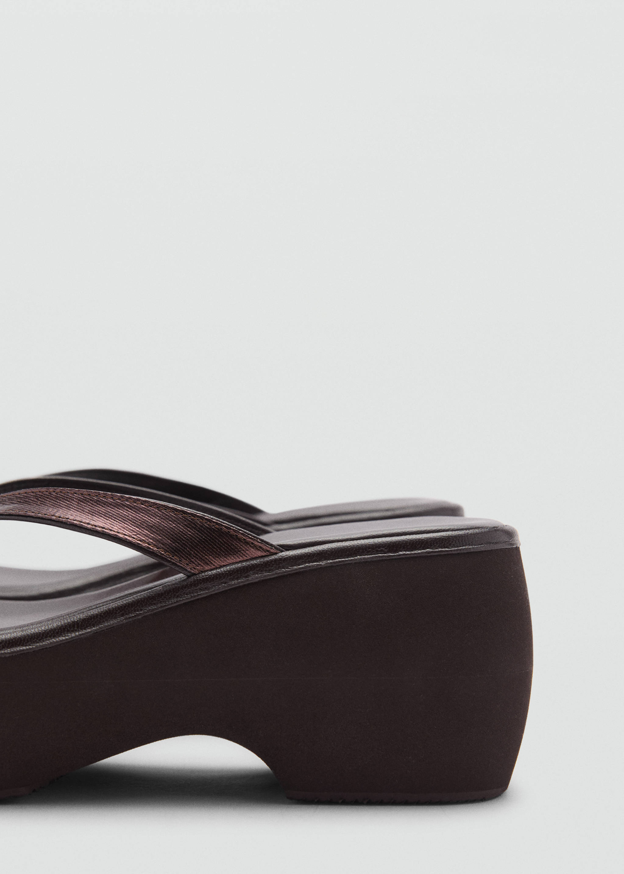 Platform leather sandals - Details of the article 1