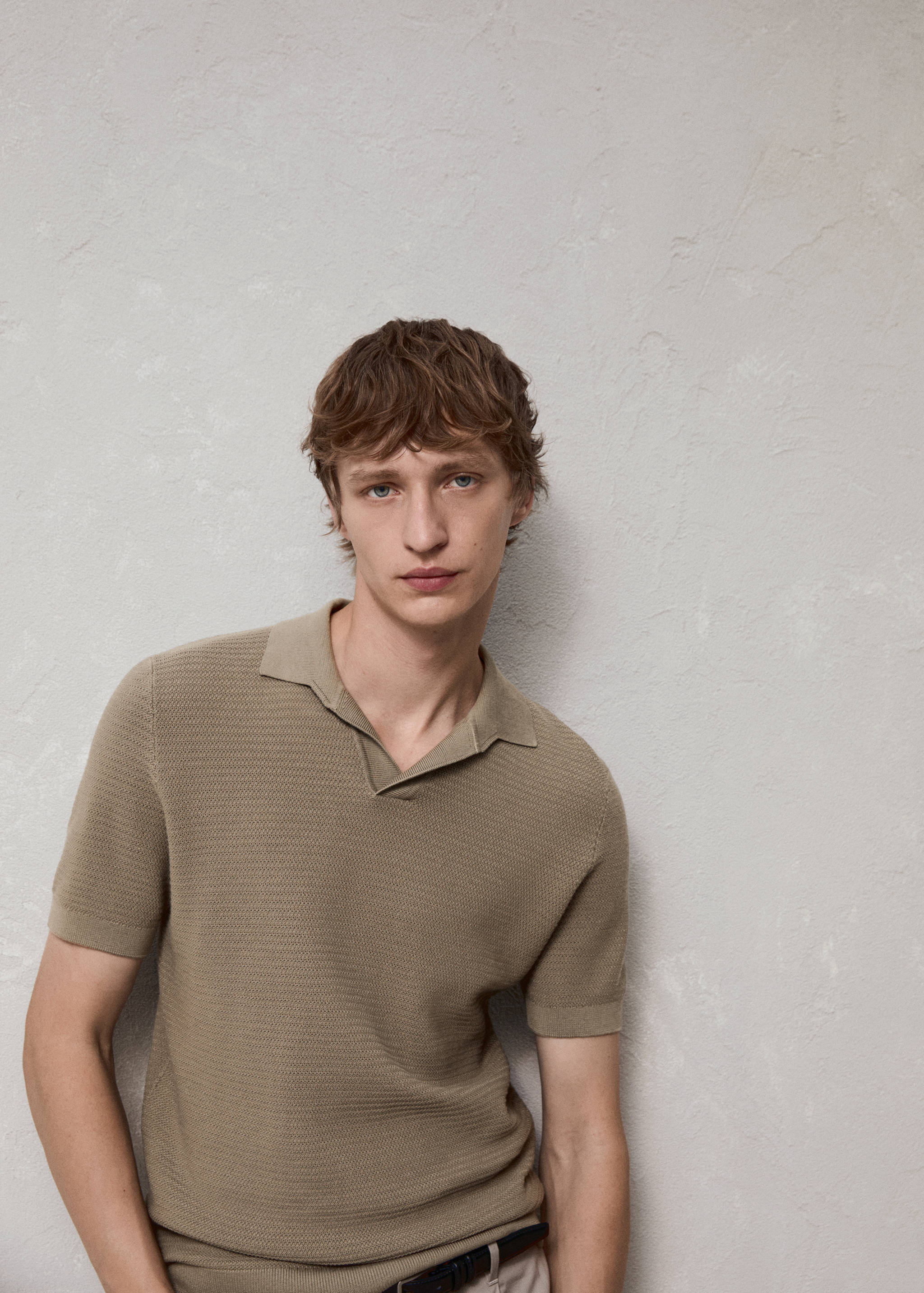 Gebreid poloshirt van katoen en tencel met kabelpatroon - Detail van het artikel 3