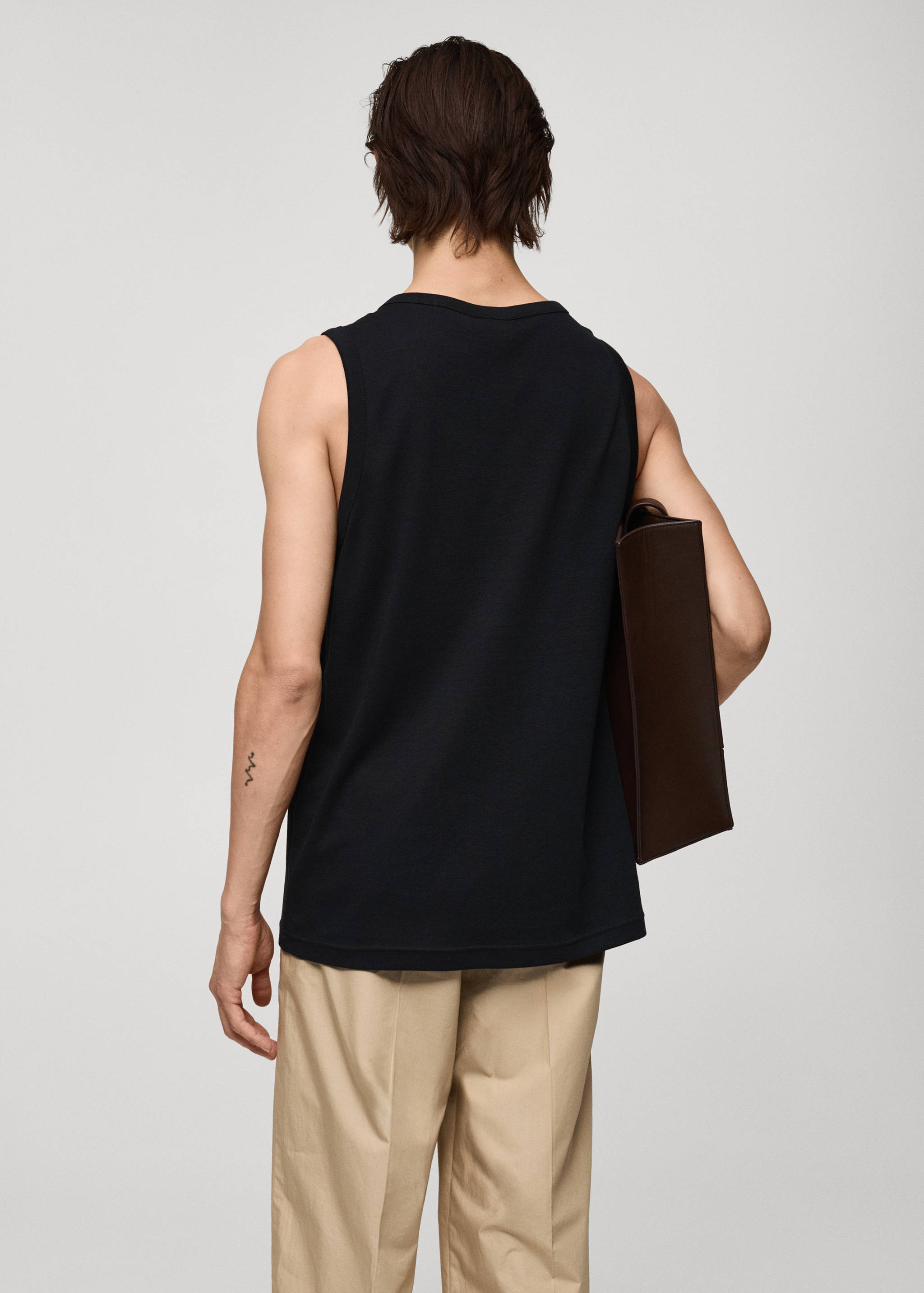 100% cotton tank top - Reverse of the article