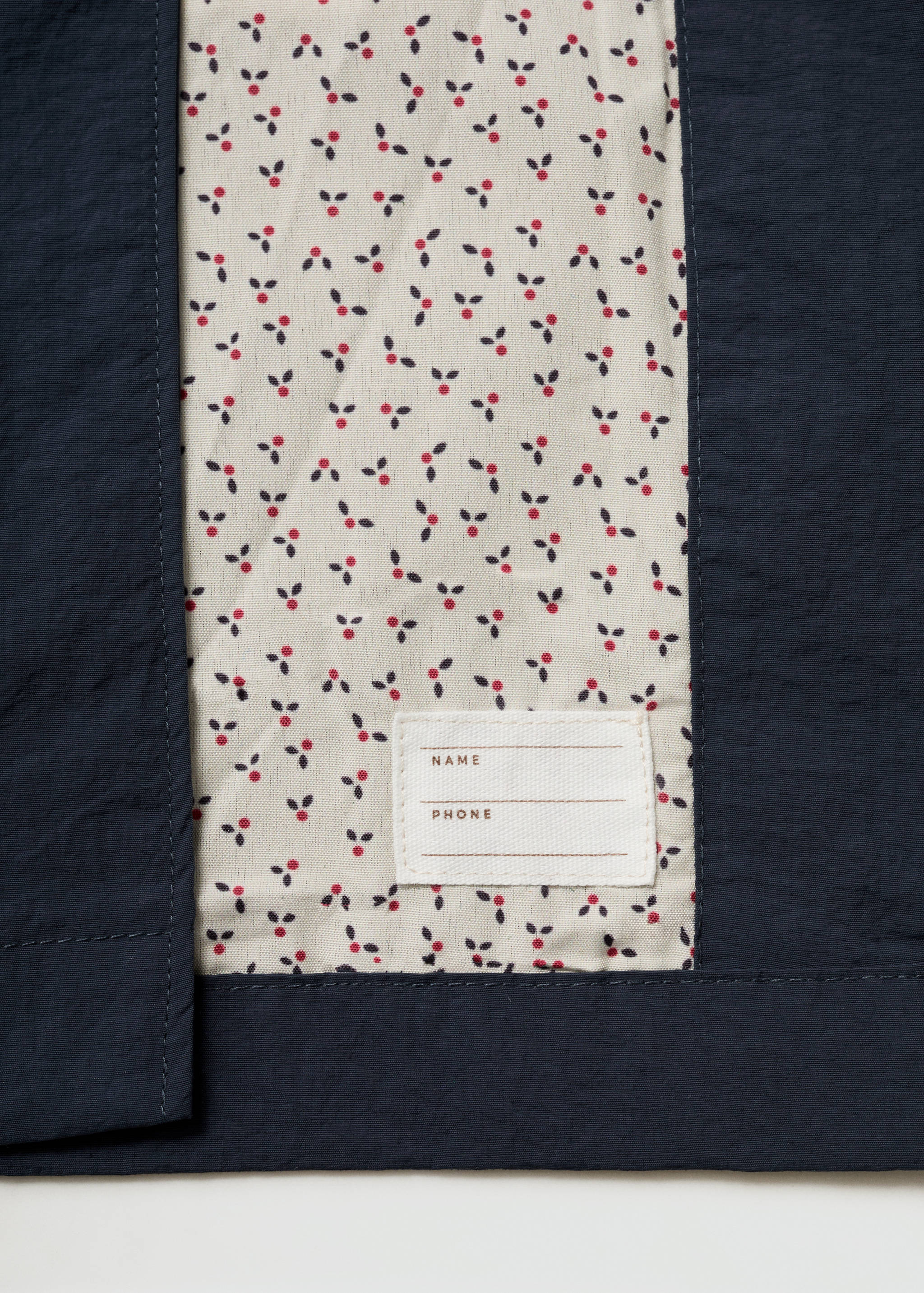 Classic trench coat with belt - Details of the article 0