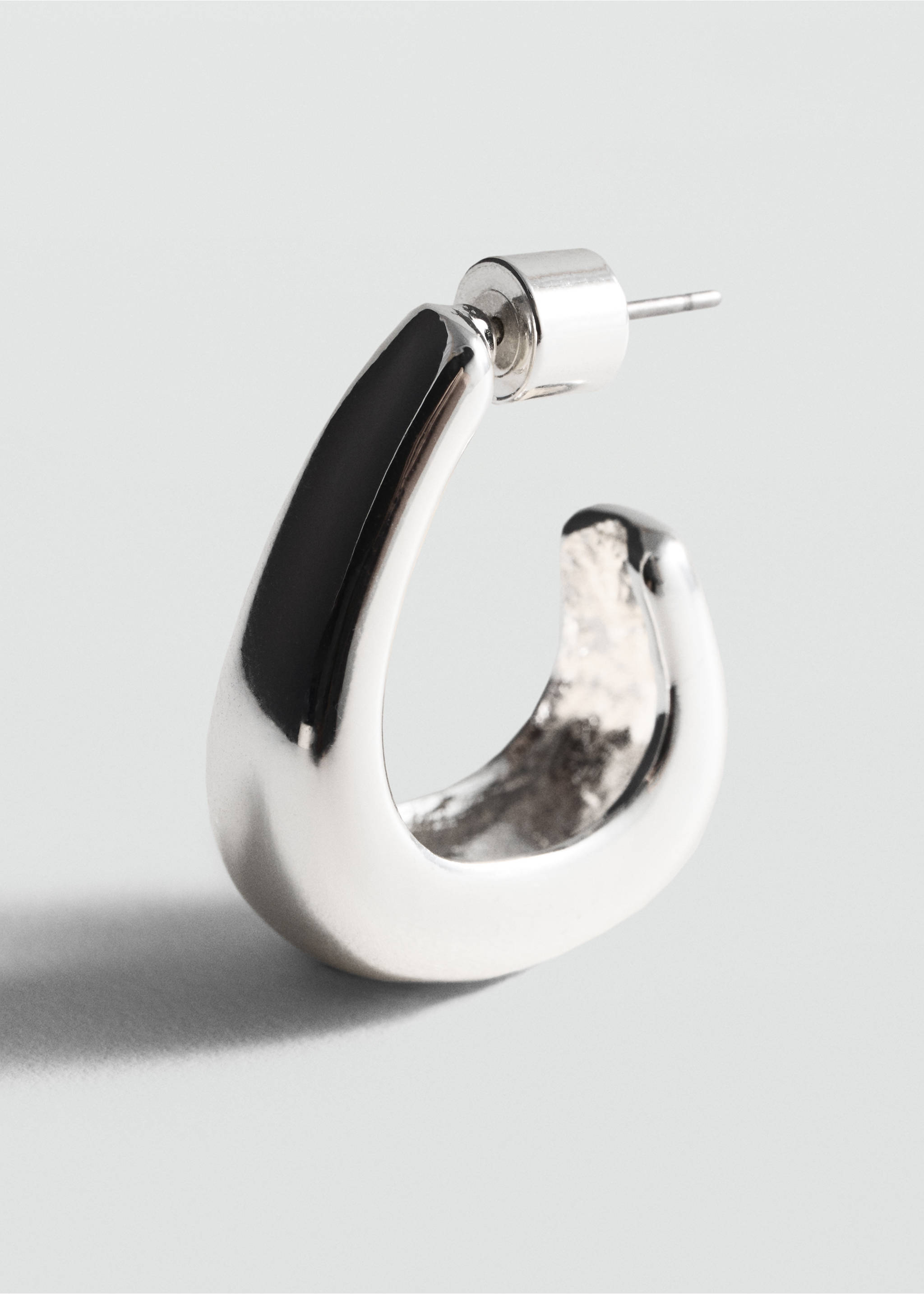 Oval hoop earrings - Medium plane, Silver. Ref: 77062543-00.