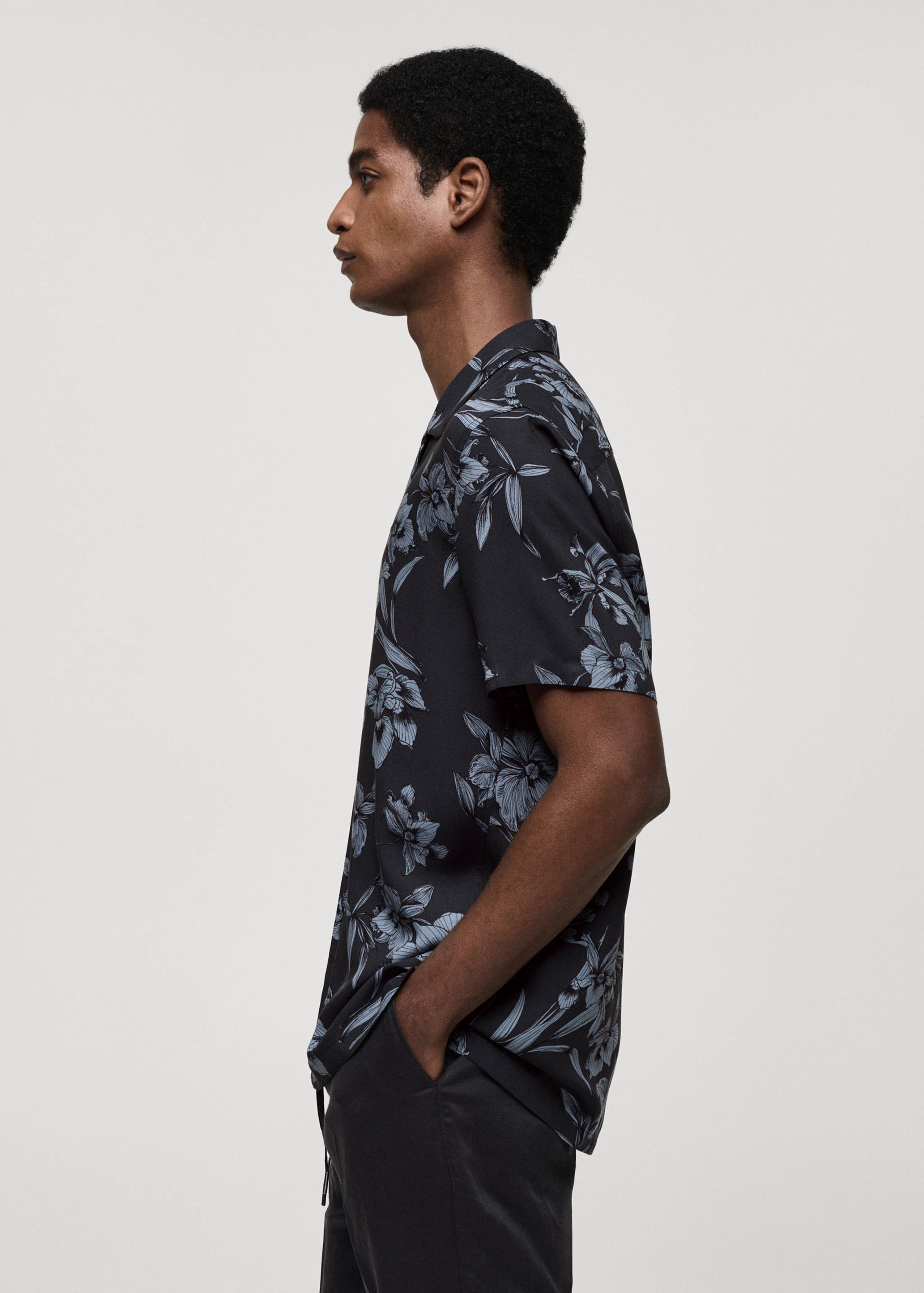 Camisa fluida estampado hawaiano - Detalle del artículo 2