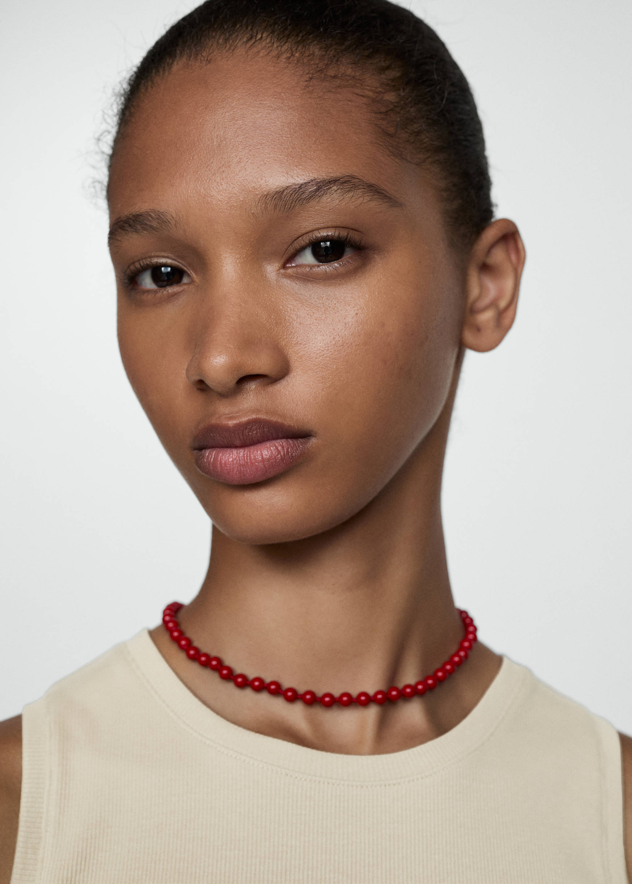 Chain necklace with crystal beads - General plane