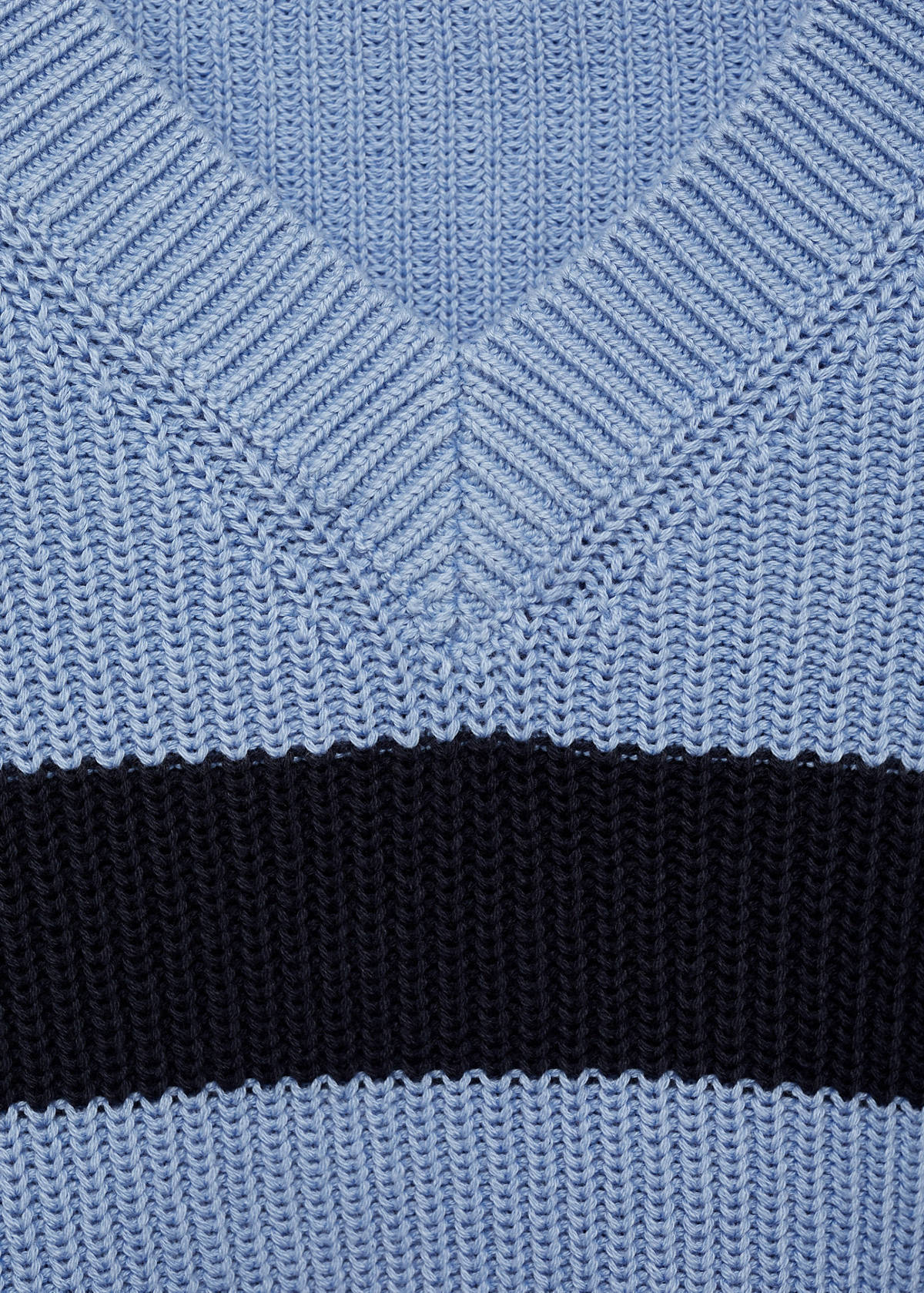 Striped sweater — Blue