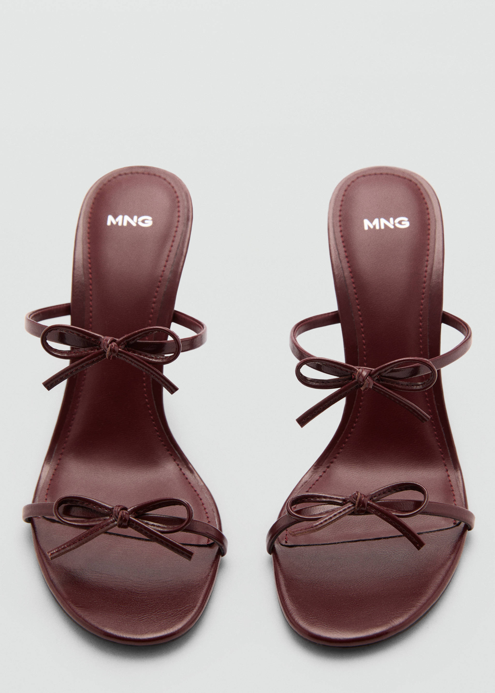 Sandal with lace-up straps - Details of the article 2