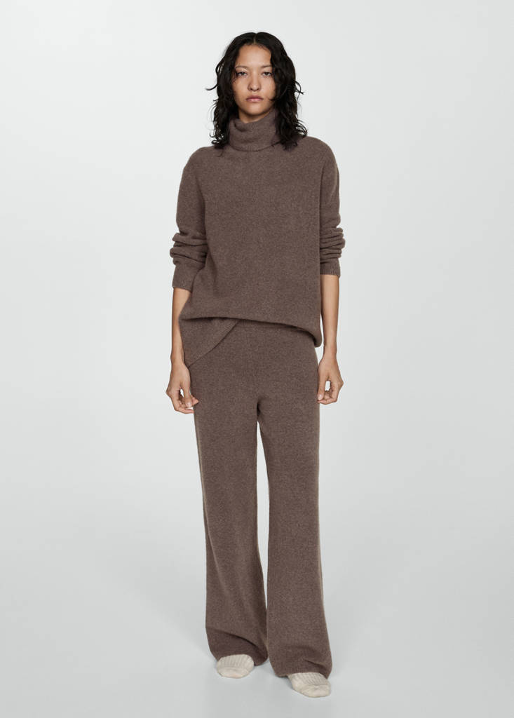 Straight knitted trousers — Brown