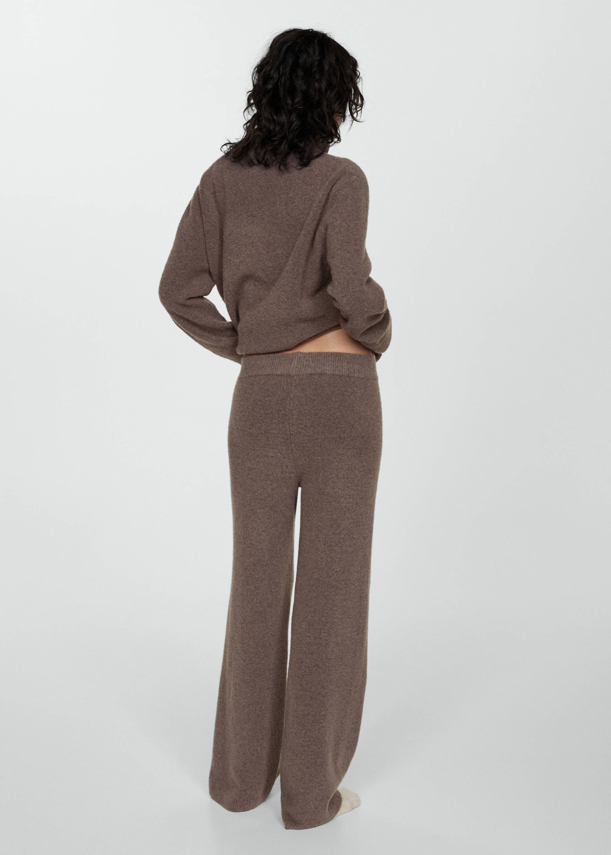 Straight knitted trousers - Reverse of the article