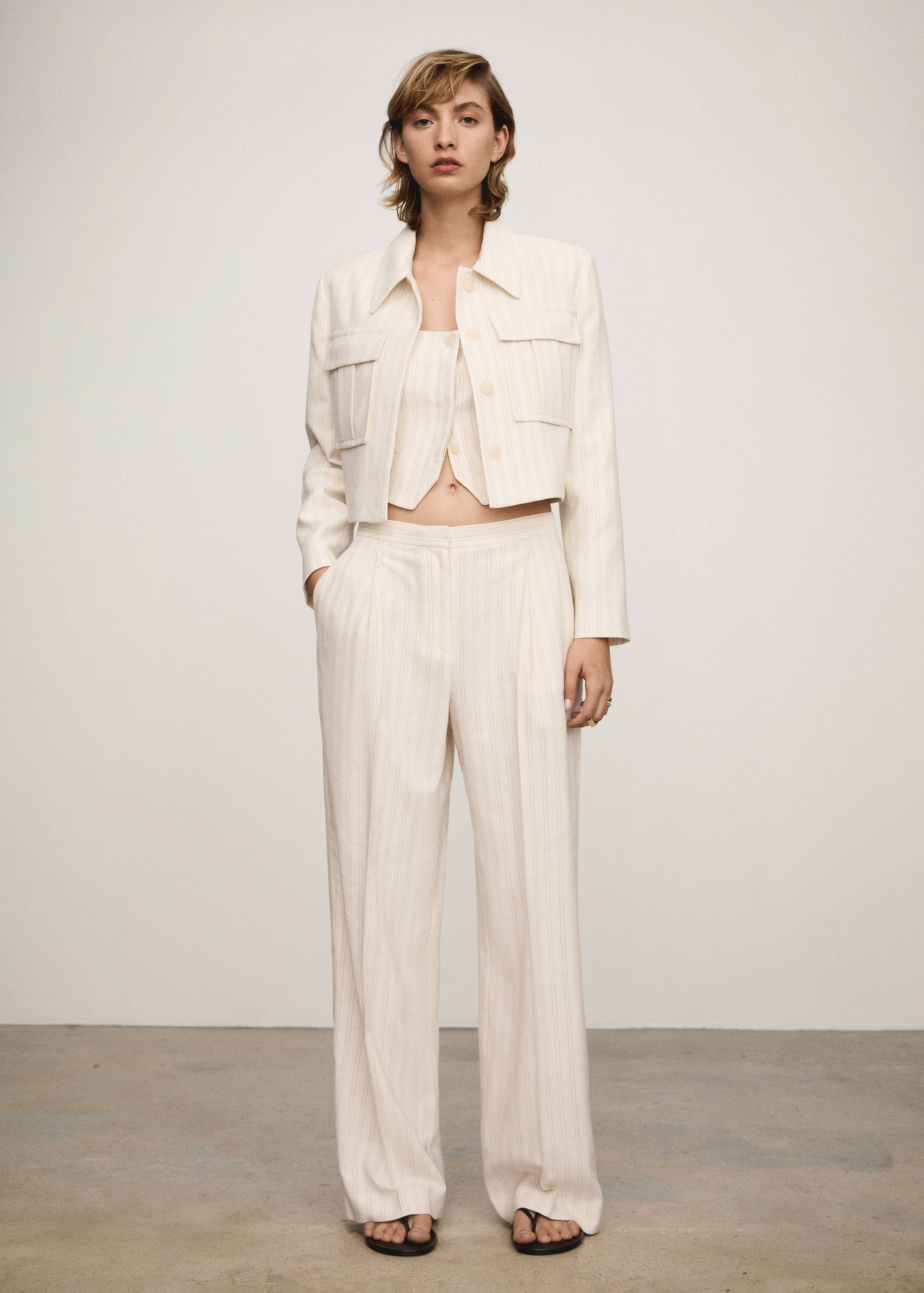 Pantalón recto rayas - Plano general