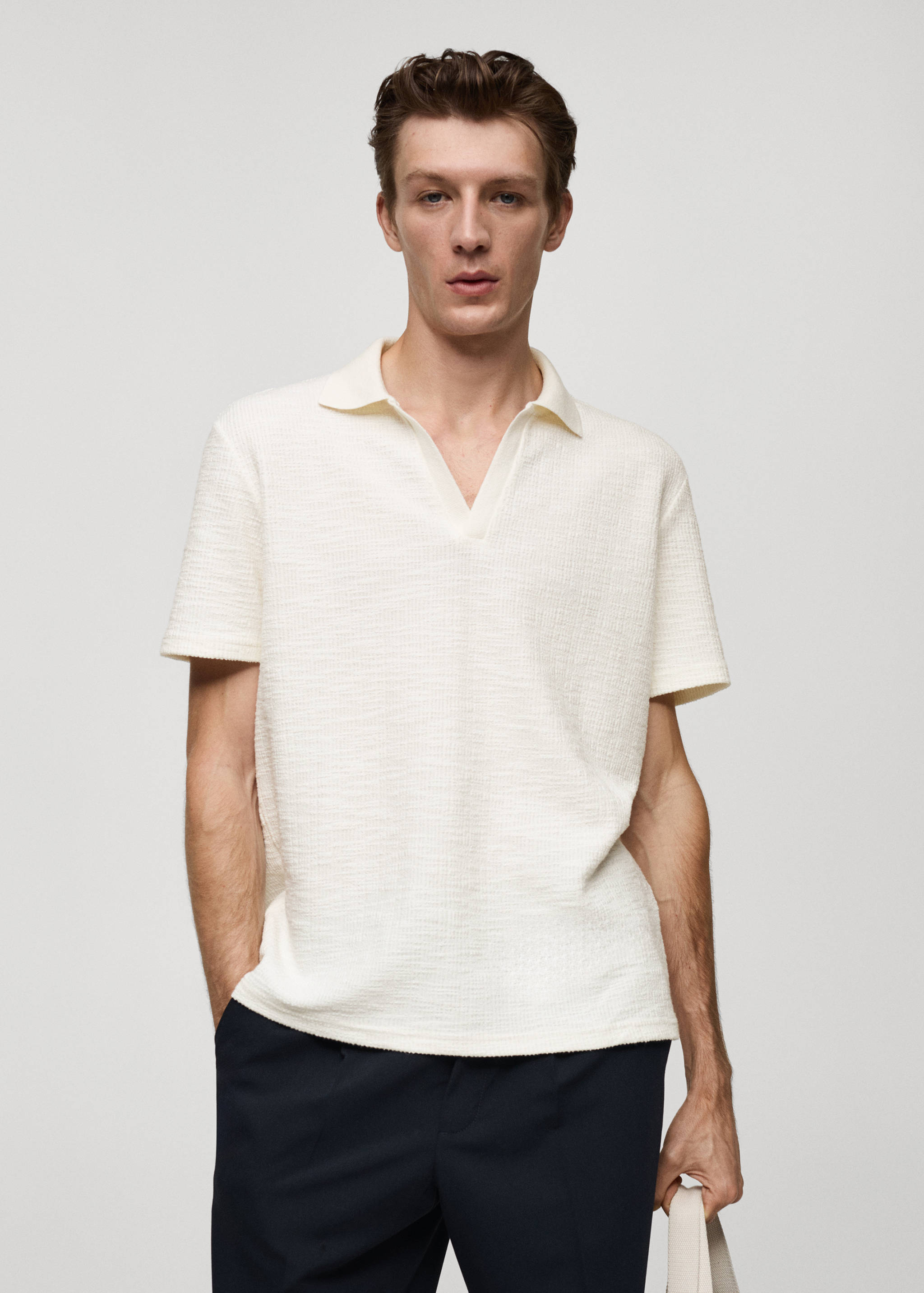 Polo i bomull med struktur - Halvtotal bildeutsnitt