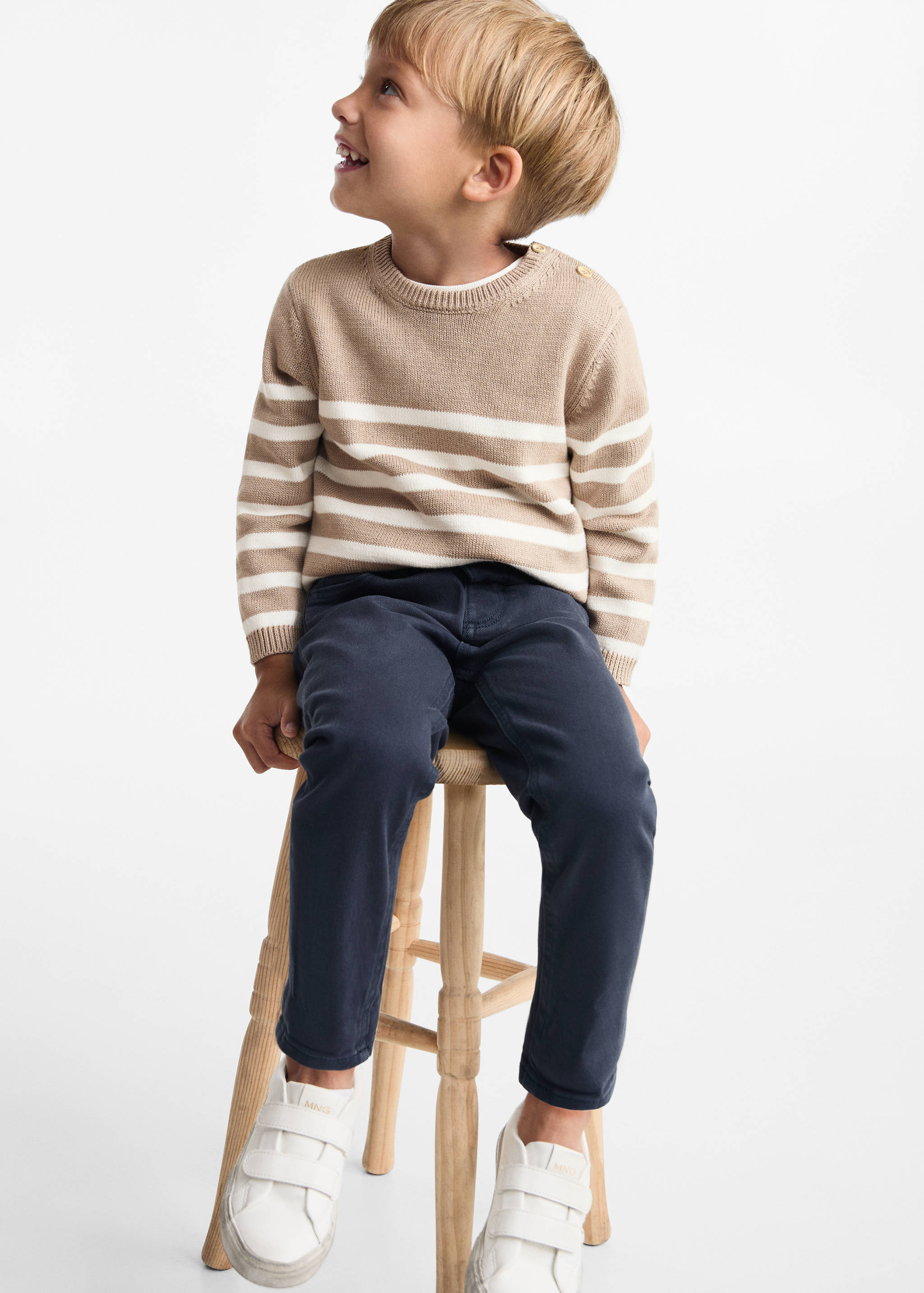 Buttons detail knit sweater - General plane