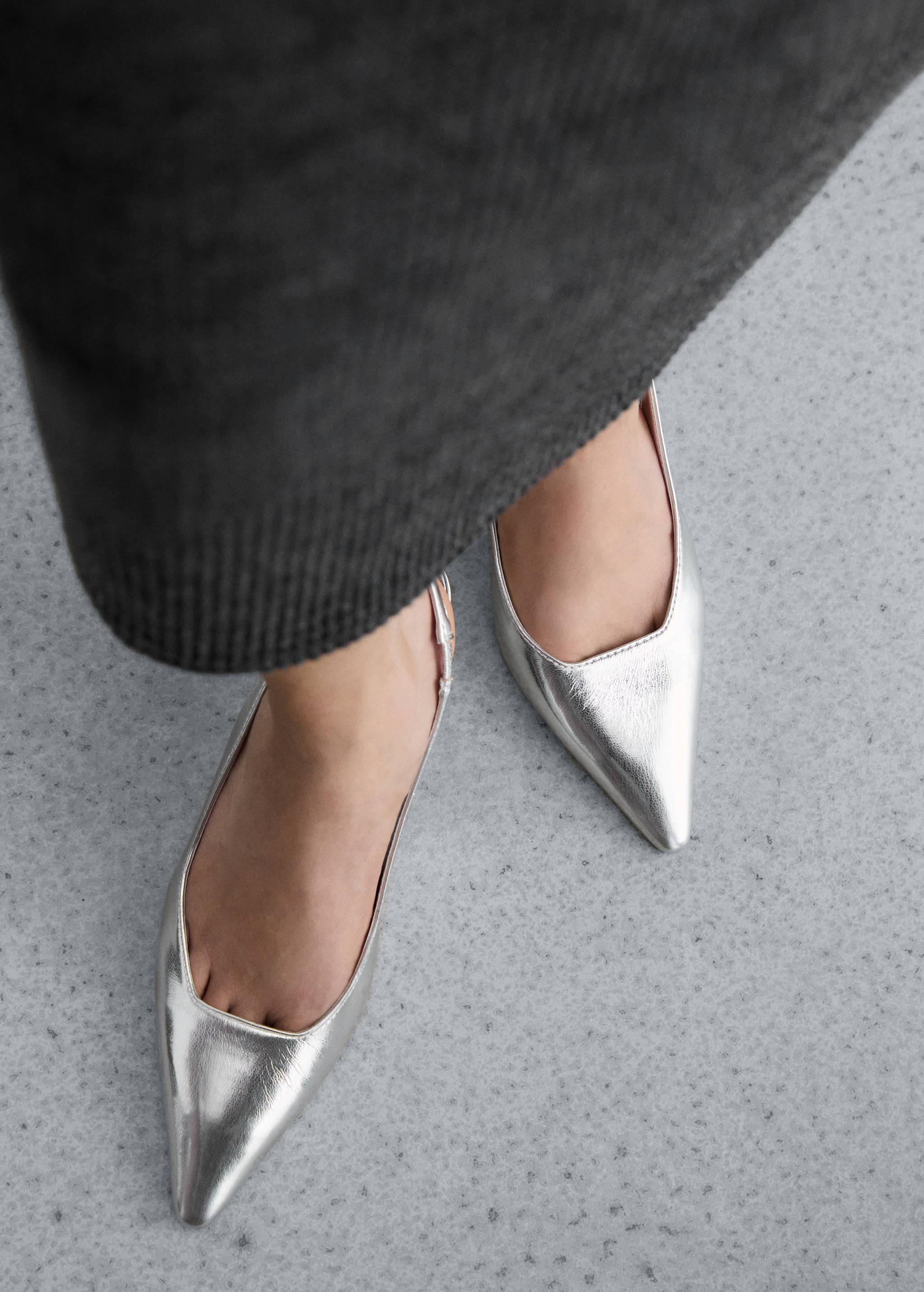 Metallic sling back shoes - Details of the article 9