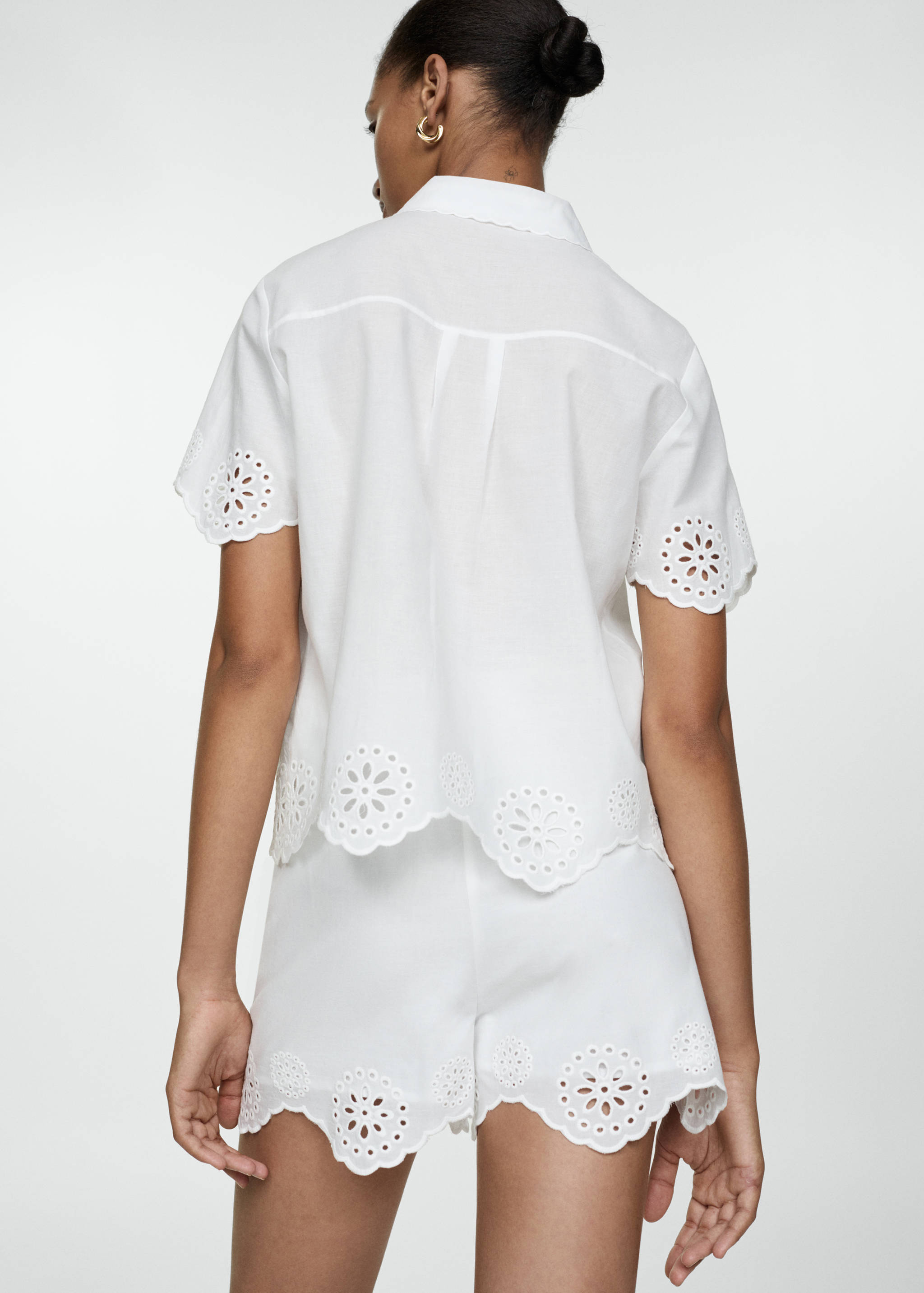 Embroidered openwork shirt - Reverse of the article