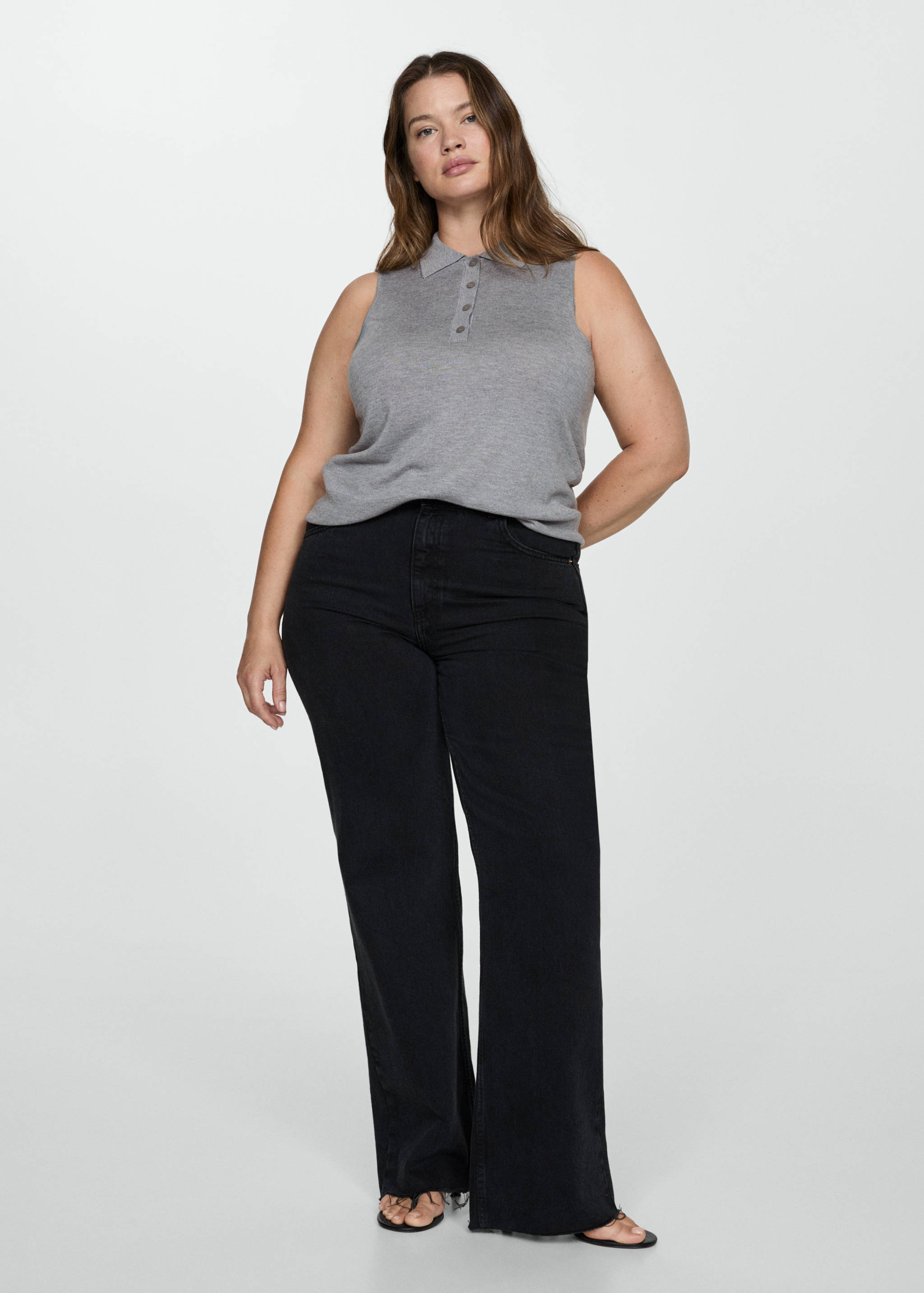 Fine-knit polo neck gilet - Details of the article 3