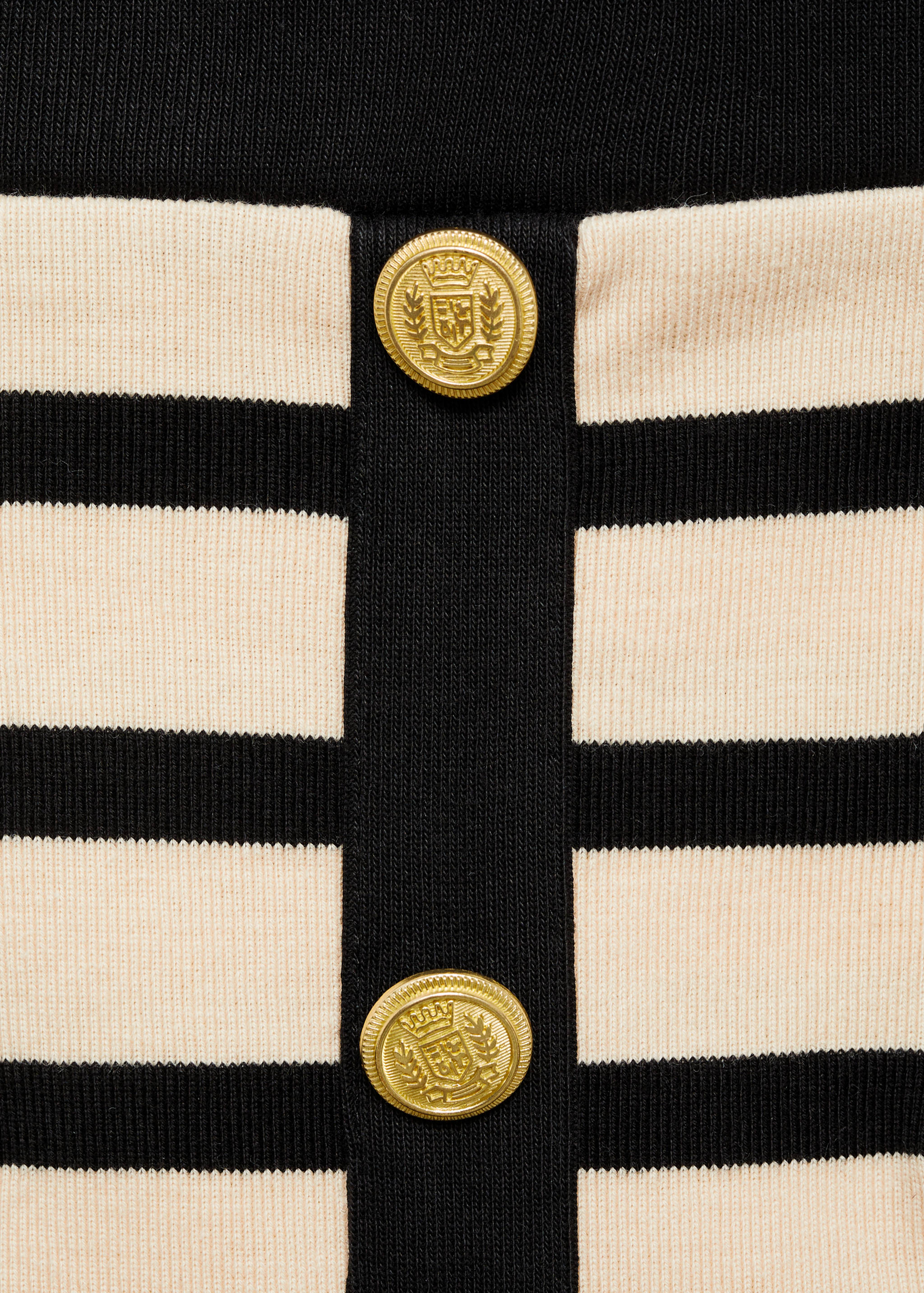 Buttoned knit skirt - Details of the article 8