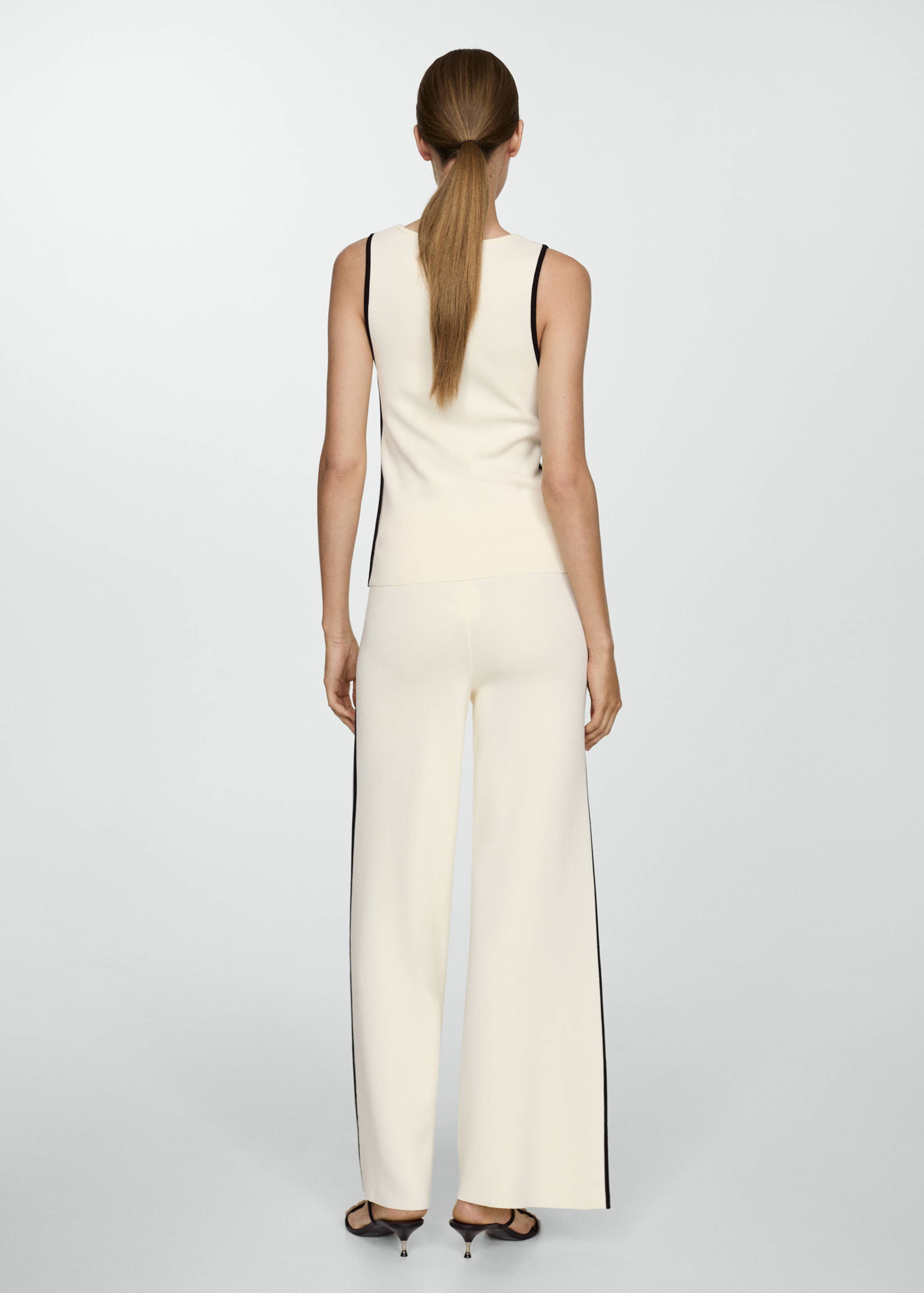 Top maille détails contrastants - Verso de l’article