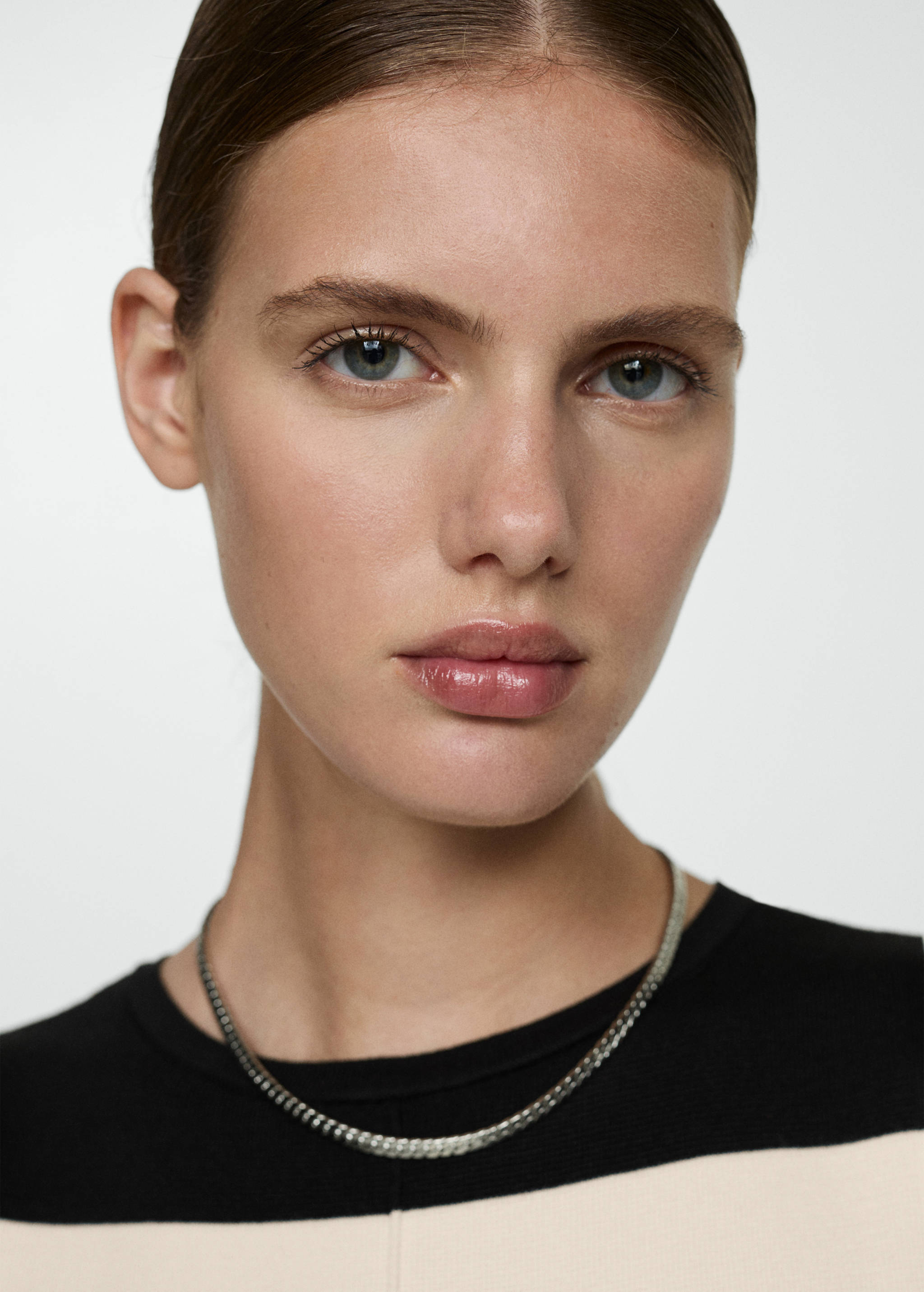 Short-striped knitted dress - Details of the article 1