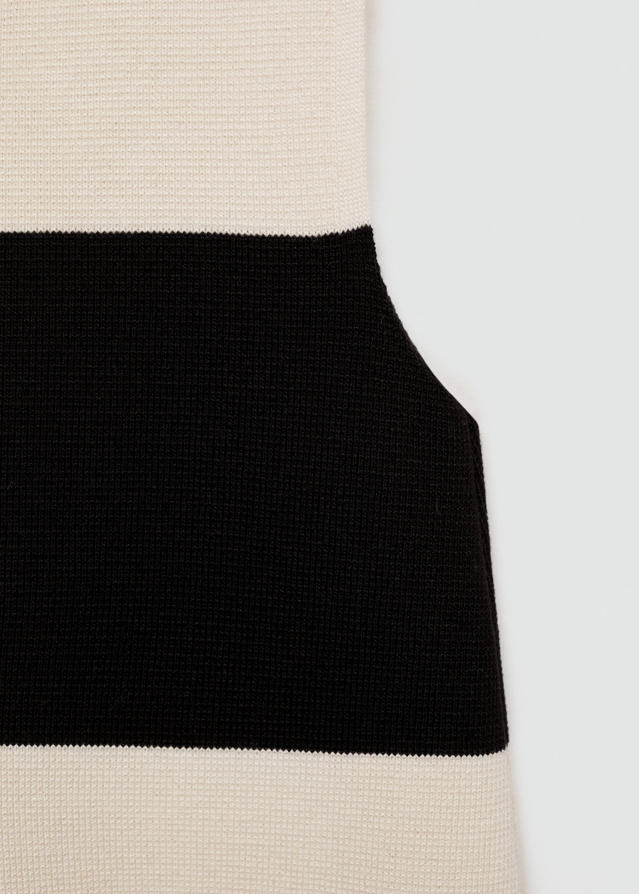 Short-striped knitted dress - Details of the article 0