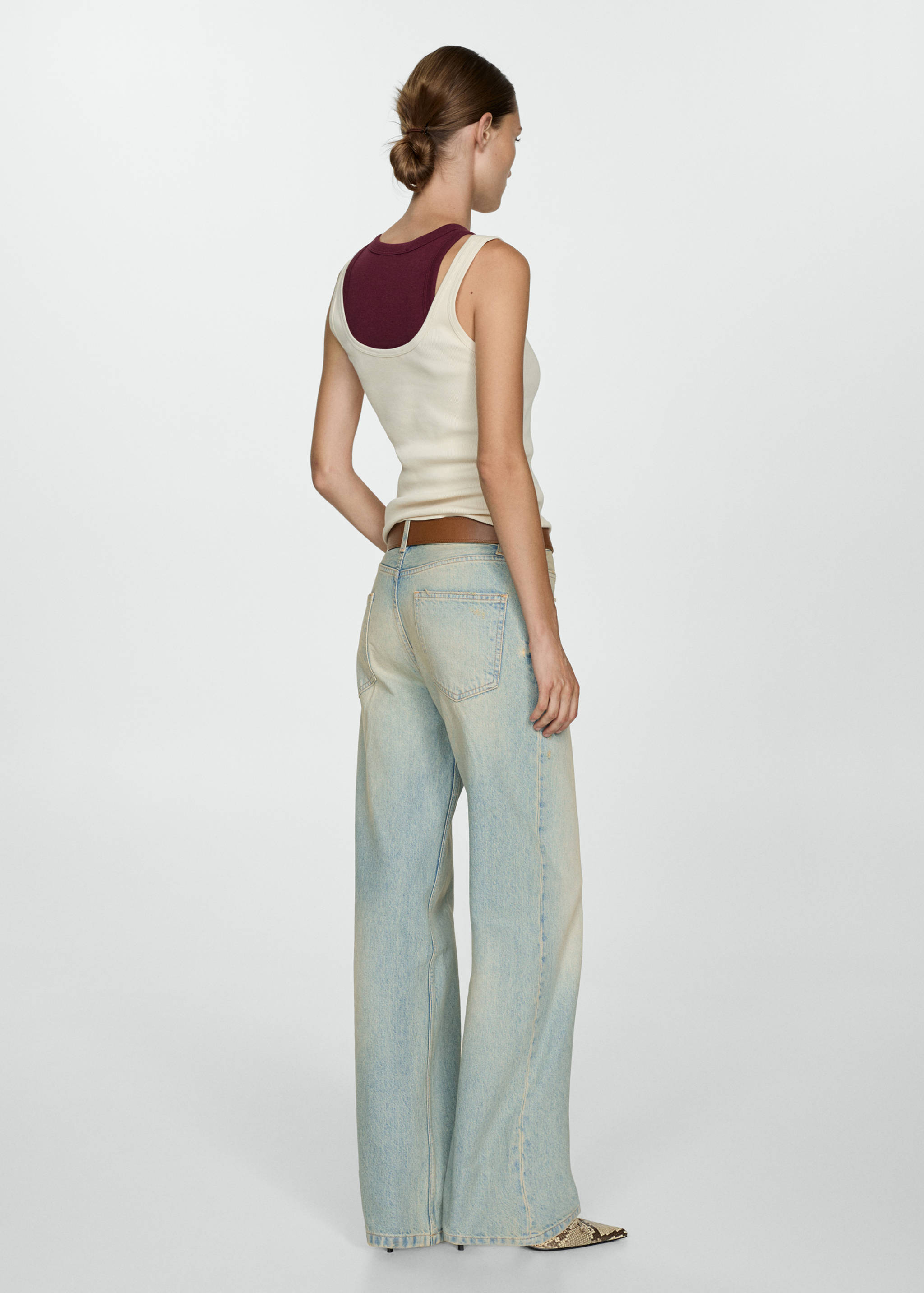 Mid-rise straight jeans - Reverse of the article