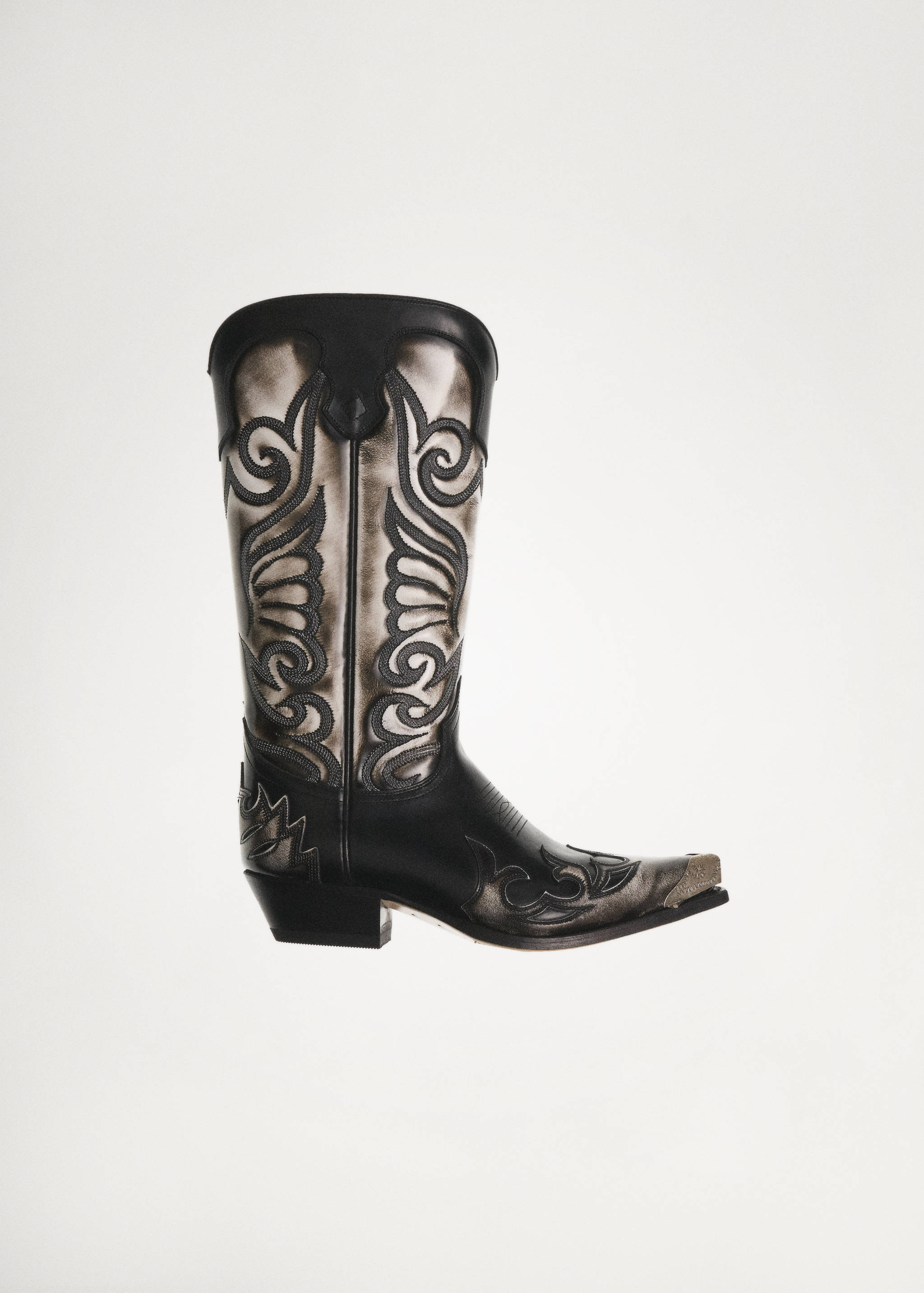 Two-tone leather cowboy boots - Details of the article 9