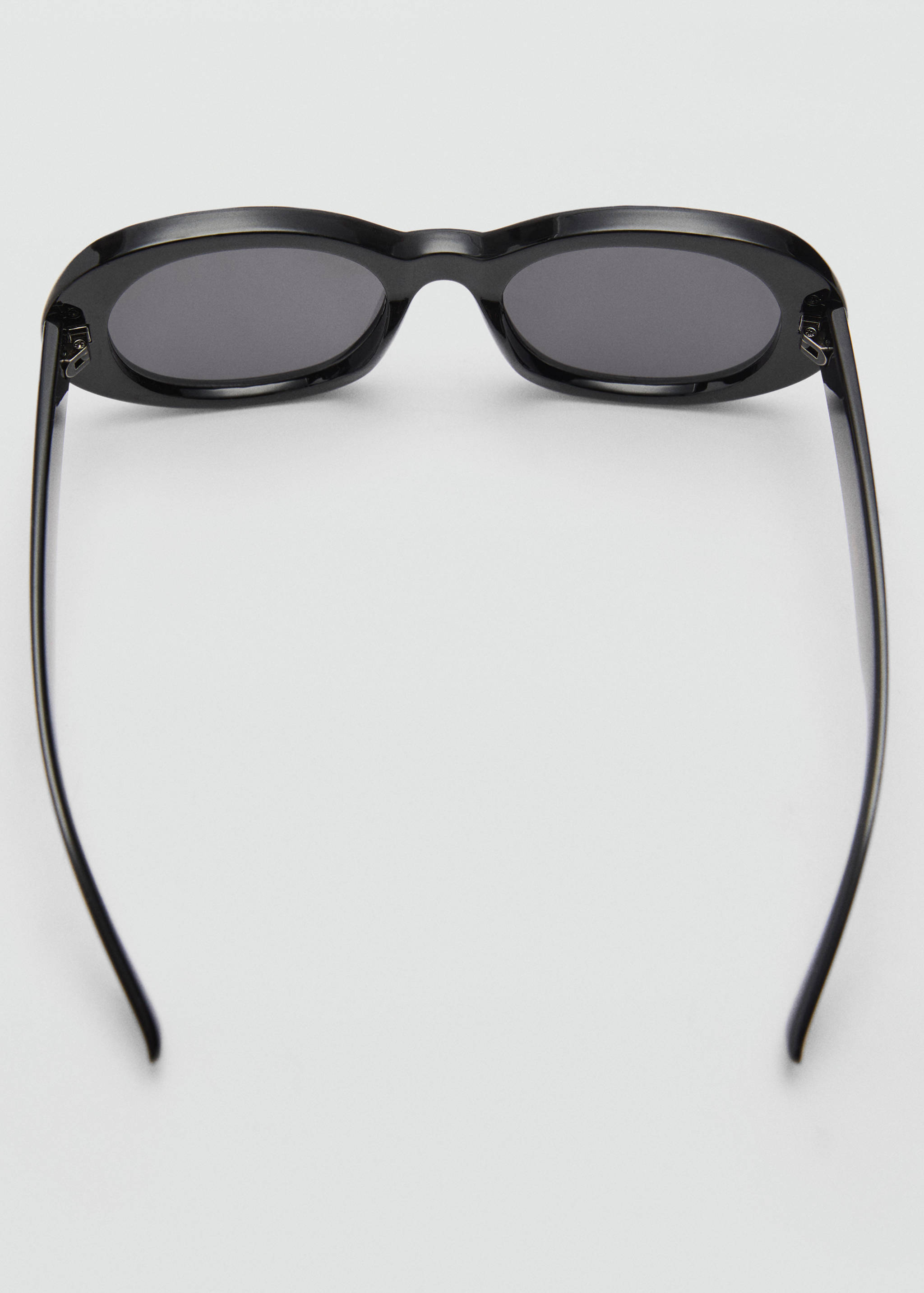 Round-framed sunglasses - Details of the article 1