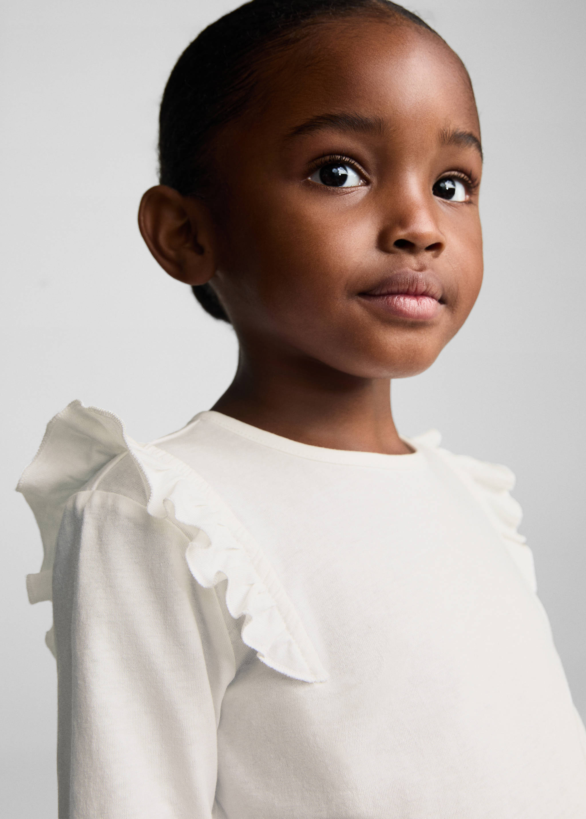 Long -sleeved t-shirt with ruffles - Details of the article 1